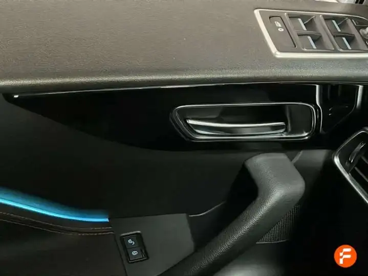 Jaguar F-Pace 2017, foto 21