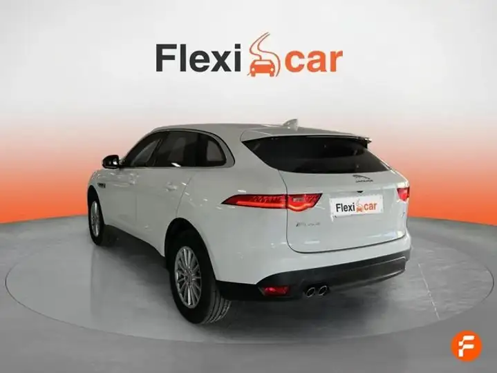 Jaguar F-Pace 2017, foto 5