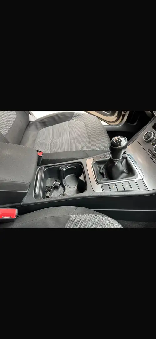 Volkswagen Passat Familcar 1.6 td GL - 2