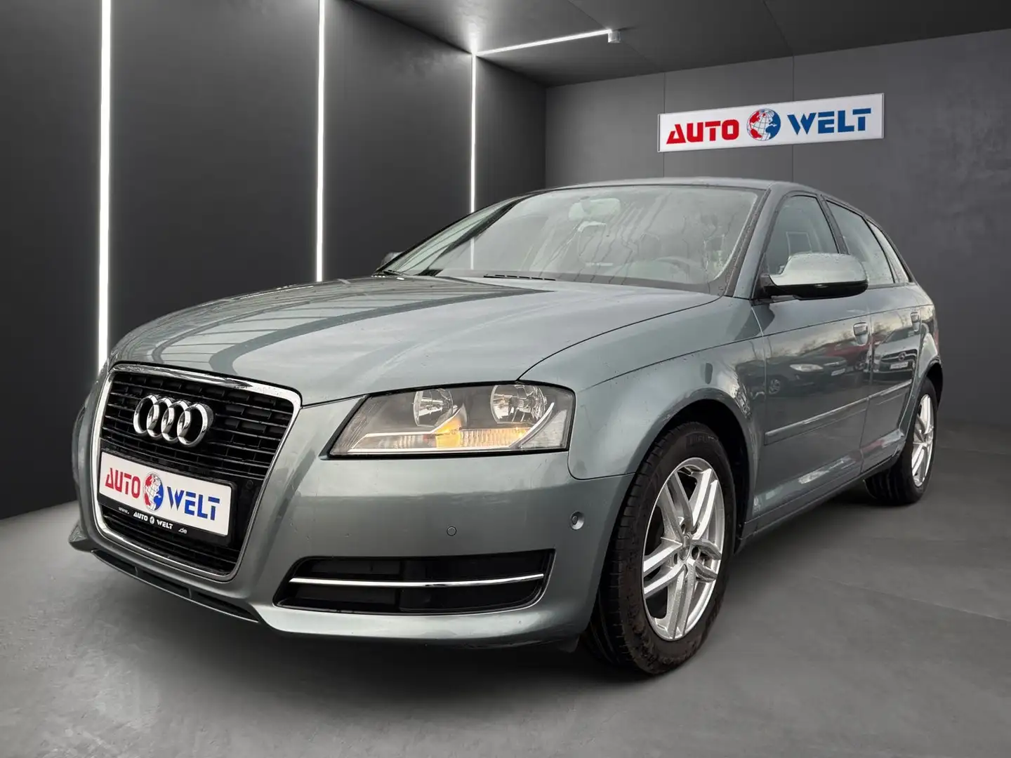 Audi A3 1.2 TFSI Tempomat Navi PDC Grijs - 1