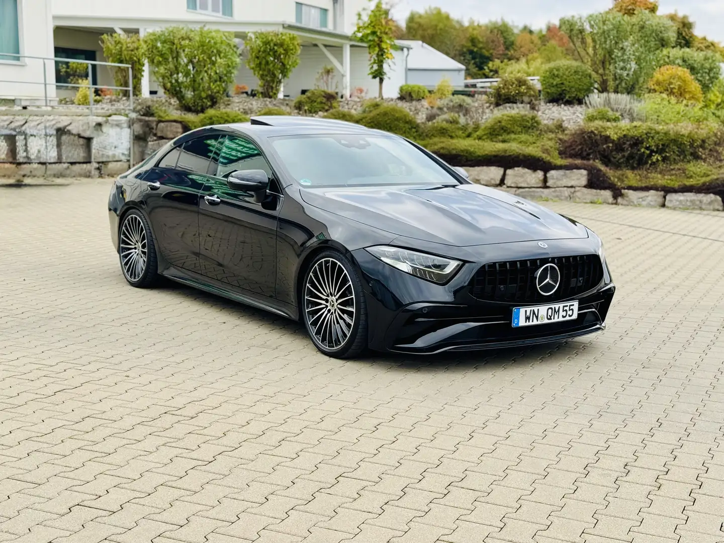 Mercedes-Benz CLS 400 CLS 400 d 4M |AMG|STHZ|DISTR|NAVI|Sitzklima|PANO| Schwarz - 1