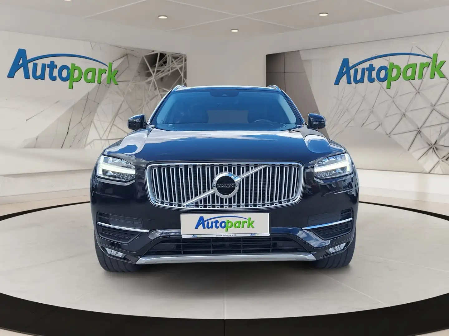 Volvo XC90 D5 AWD Geartronic Inscription Schwarz - 2