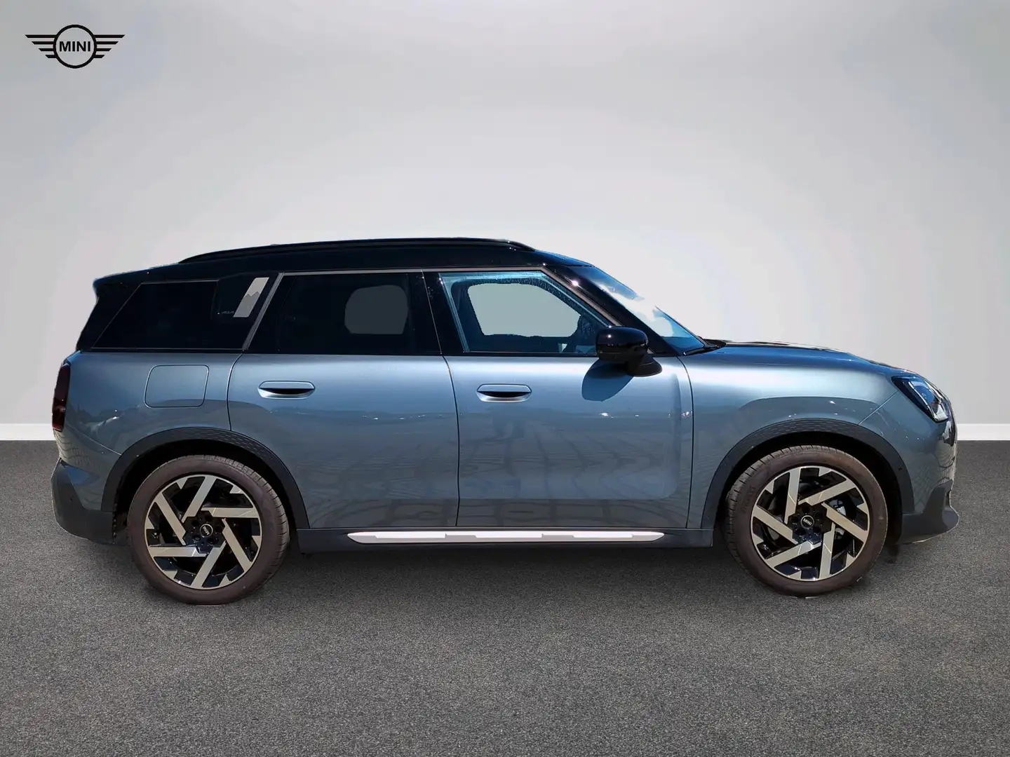 MINI Countryman SE All-Electric MINI Countryman SE ALL4 zelena - 2