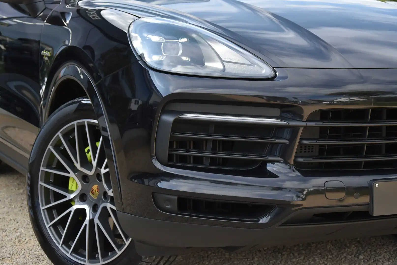 Porsche Cayenne E-HYBRID*PASM*PANO*Adaptive Cruise*BOSE*Chrono* Schwarz - 2