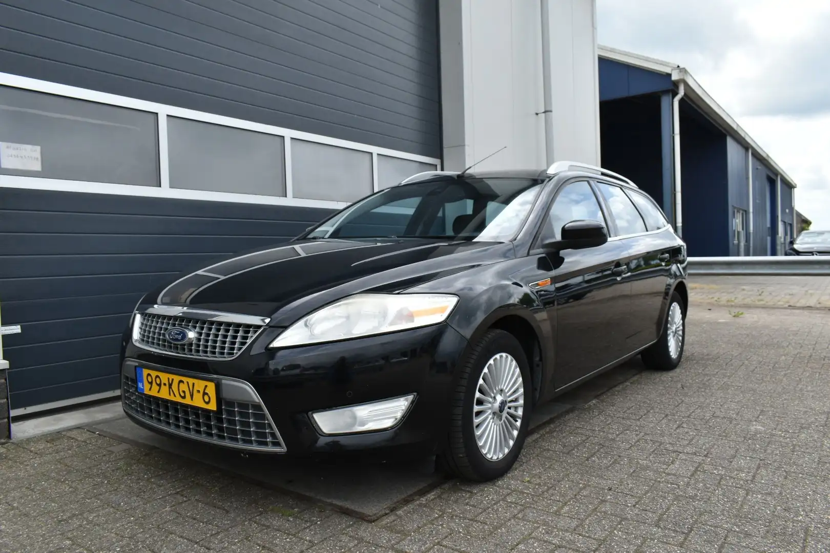 Ford Mondeo Wagon 2.0-16V Limited Handel/Export! Zwart - 1
