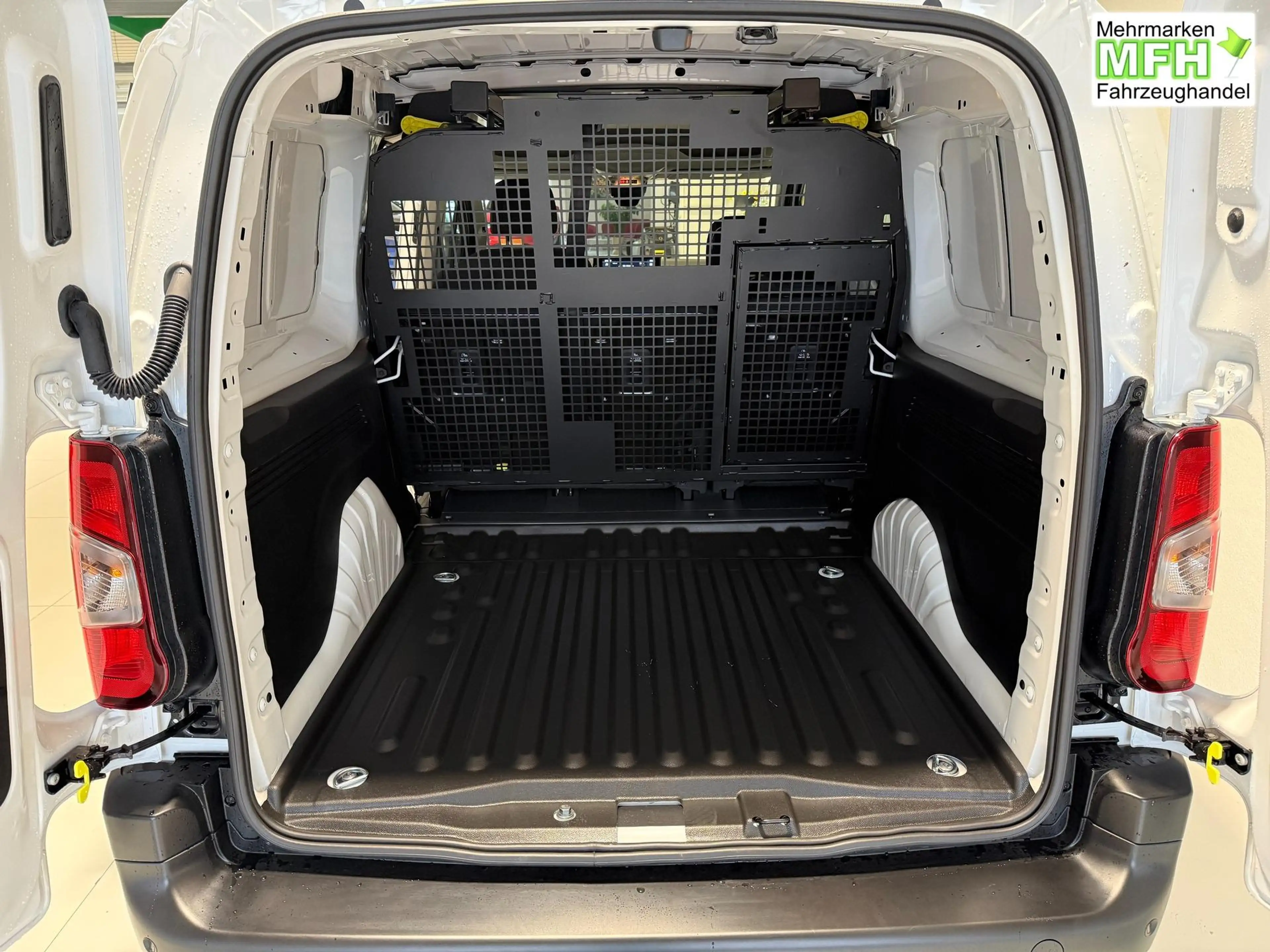 Fiat Doblo MULTICAB XL MIT ERHÖHTER NUTZLAST 1.5 BlueHDi 1... — photo 14