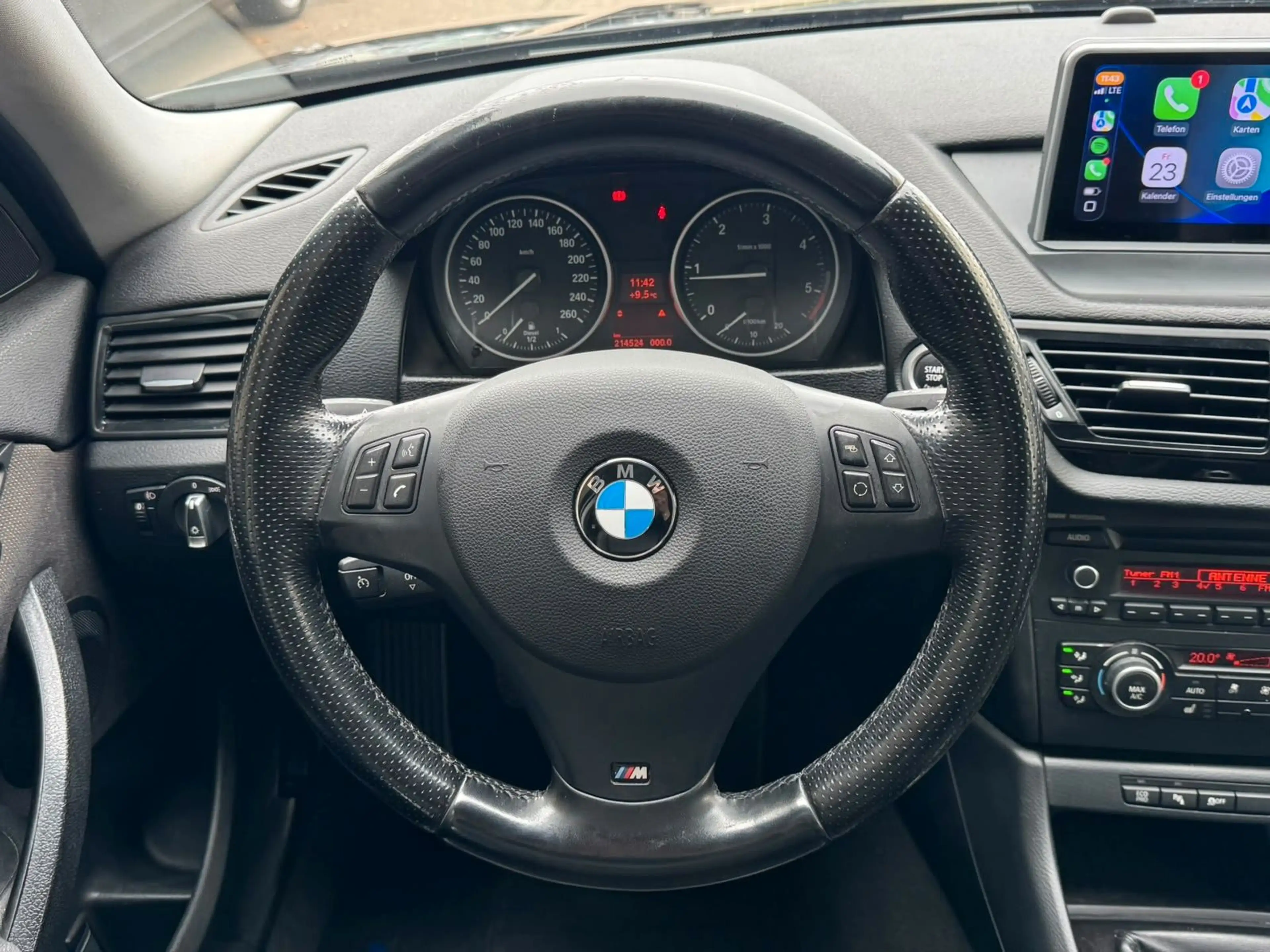 BMW X1 sDrive18d xline 8-FACH R-KAM CARPLAY TEMP AHK — photo 13