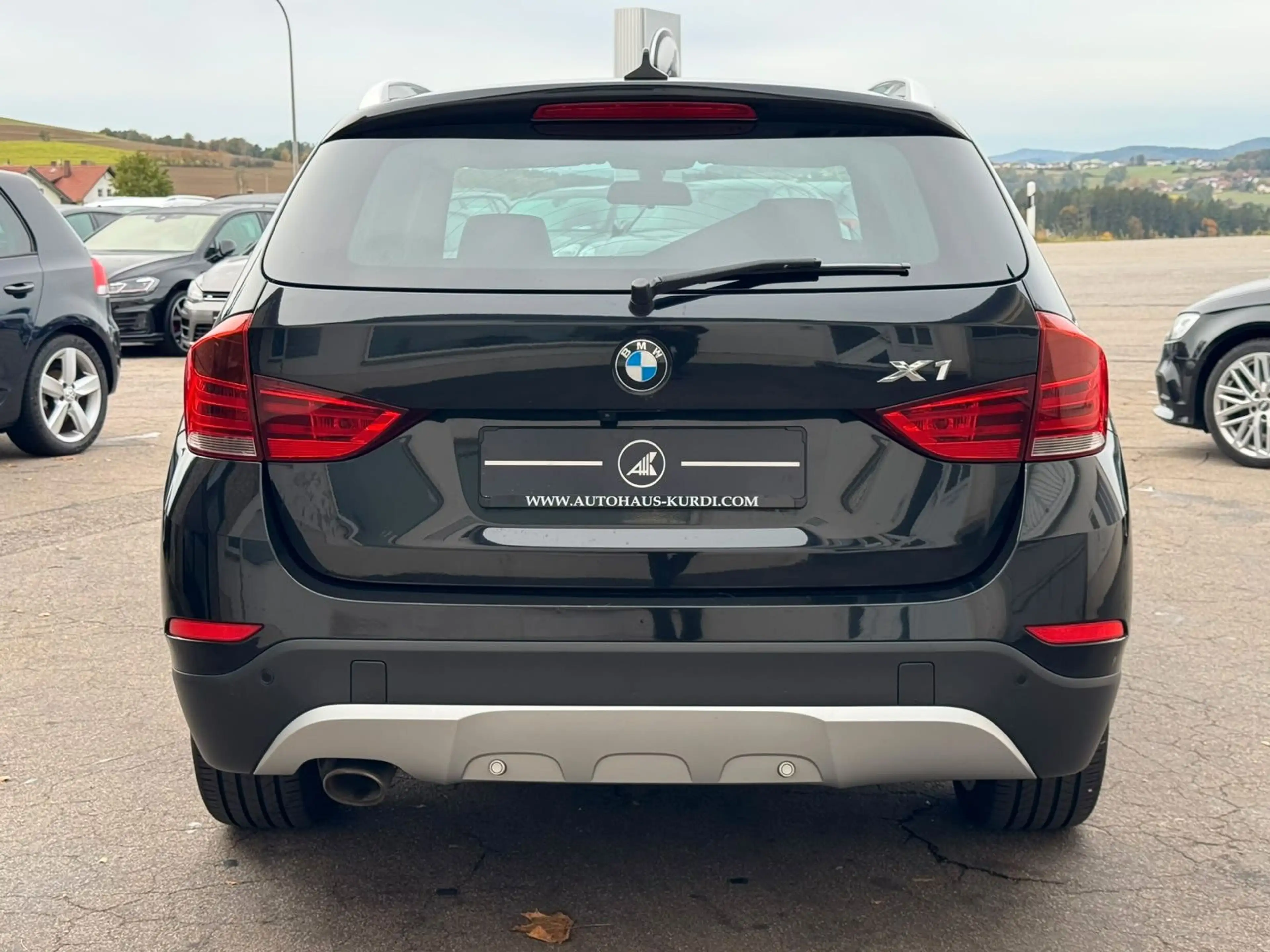 BMW X1 sDrive18d xline 8-FACH R-KAM CARPLAY TEMP AHK — photo 7