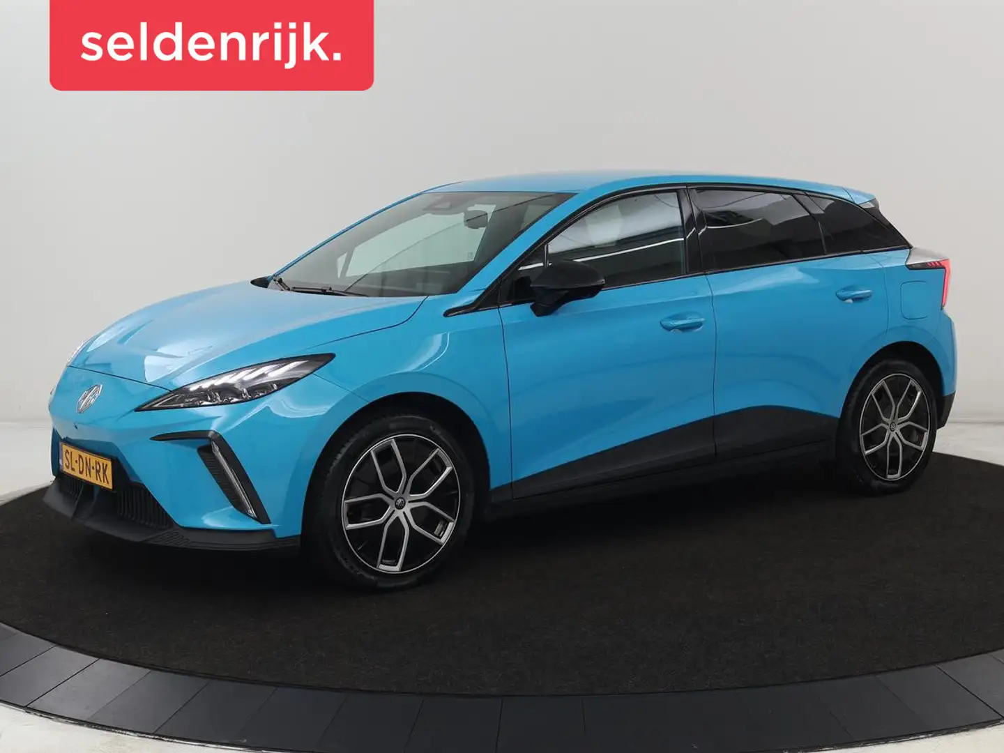MG MG4 Luxury 64 kWh | Stoel & stuurverwarming | Warmtepo Blauw - 1