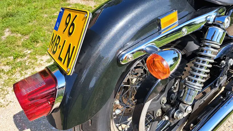 Harley-Davidson SPORTSTER 883 - foto 8
