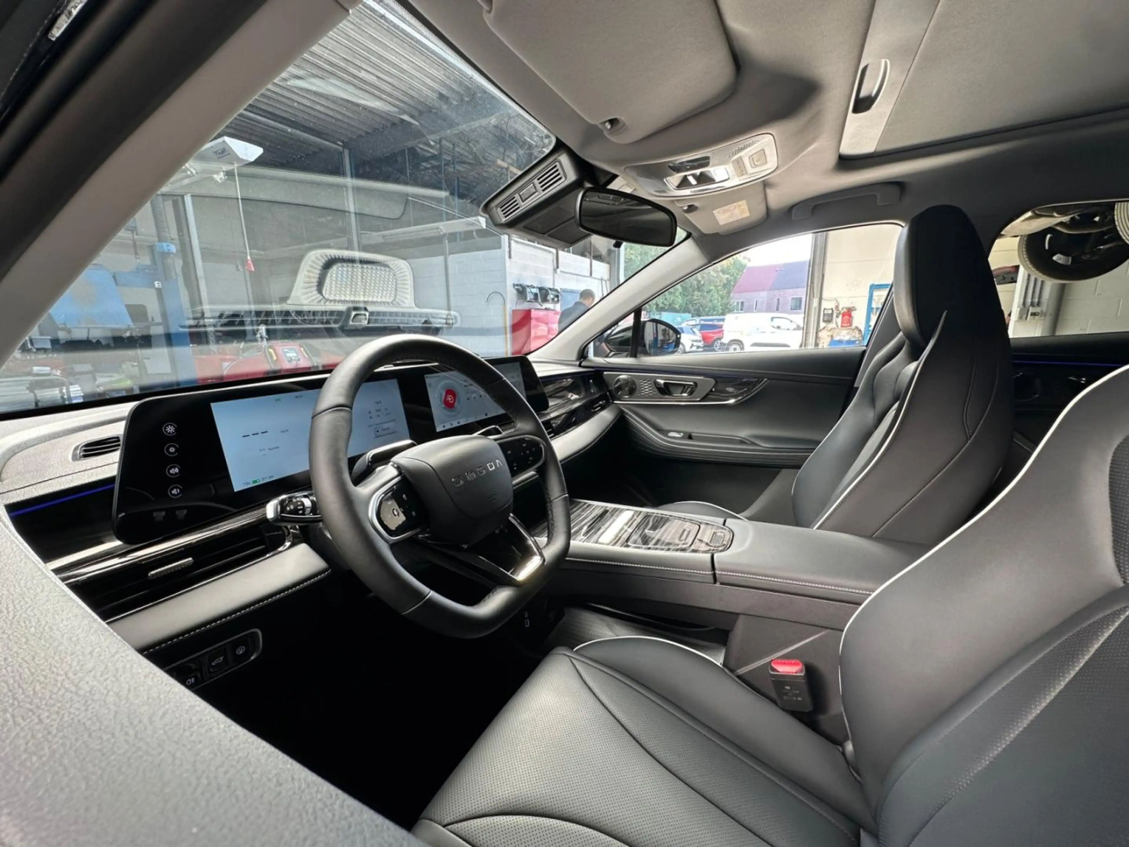 Omoda 5 BEV PREMIUM — photo 8