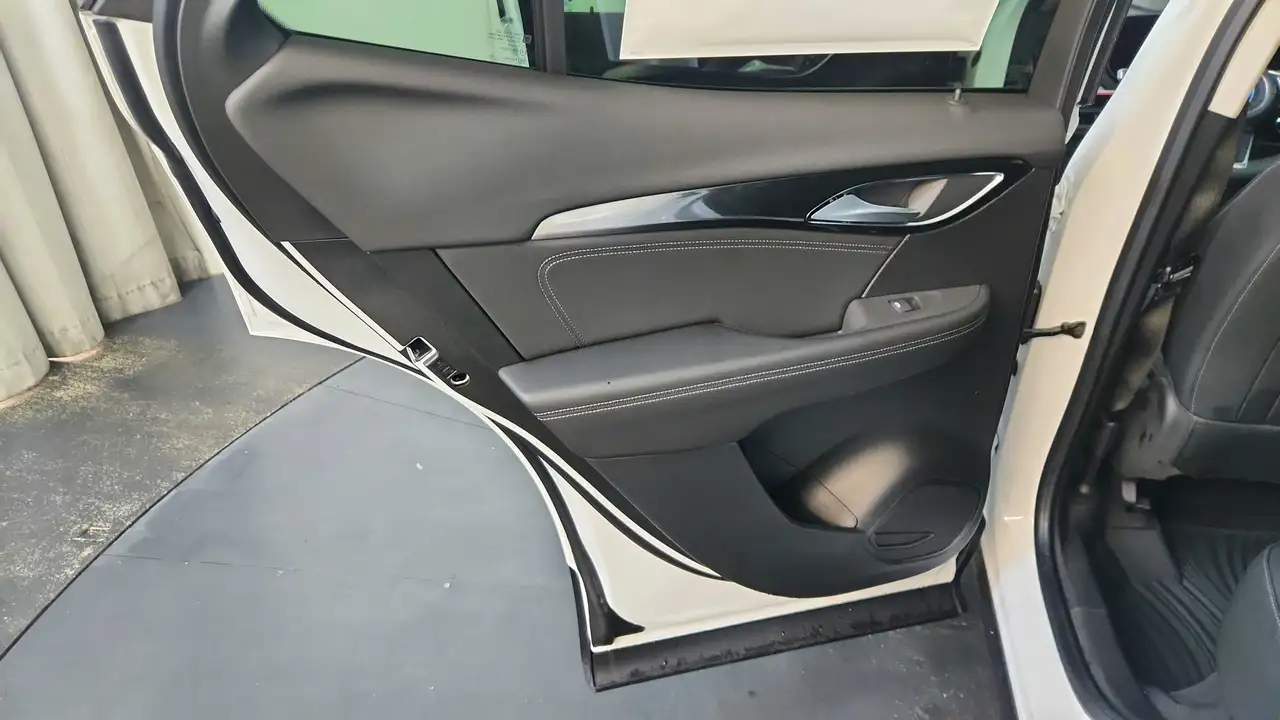 Buick Envision снимка Buick Envision
