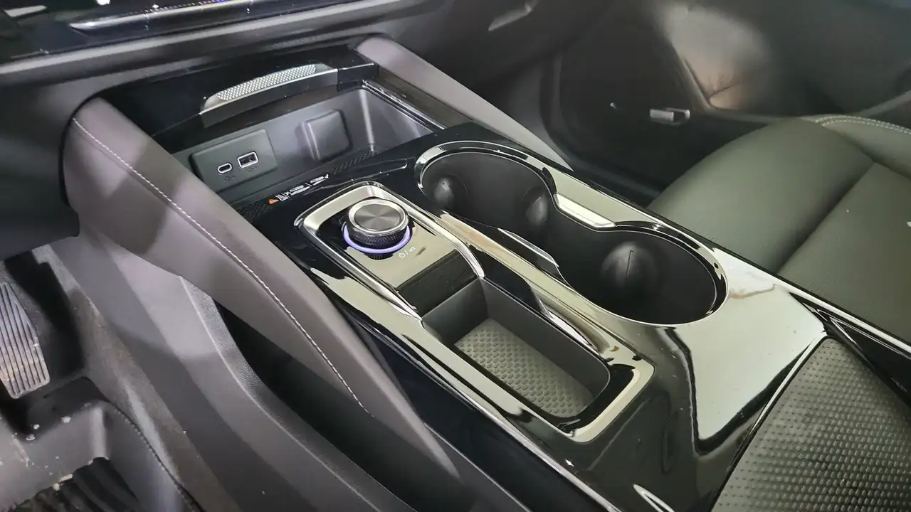 Buick Envision снимка Buick Envision