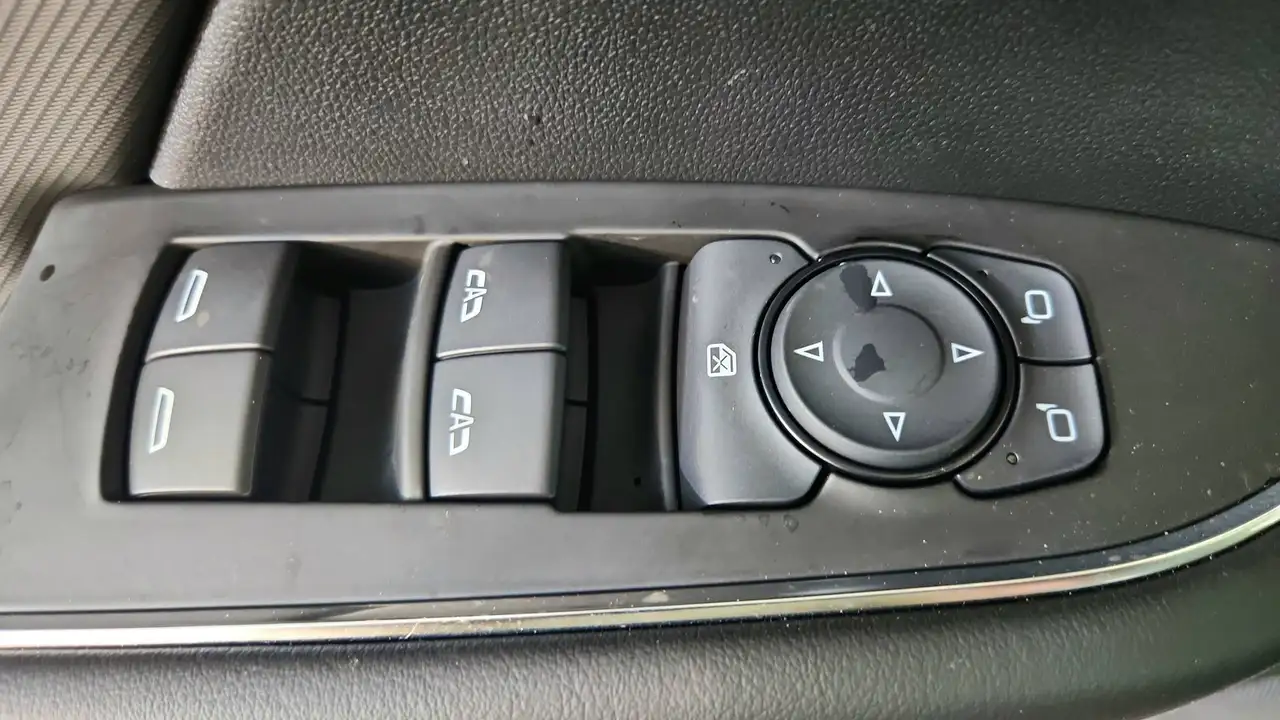 Buick Envision снимка Buick Envision
