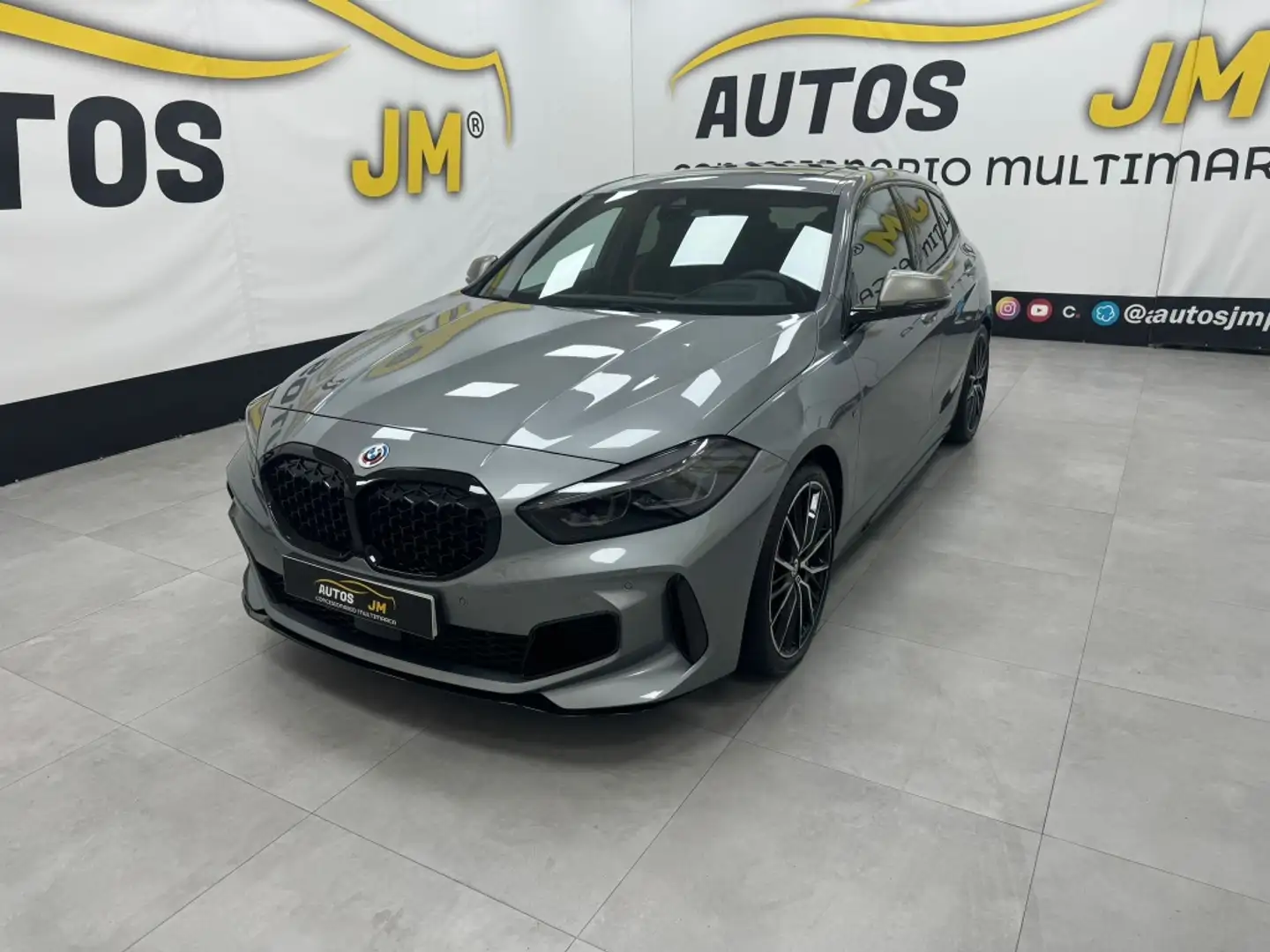 BMW 135 M135iA M Sport Pro xDrive Gris - 1