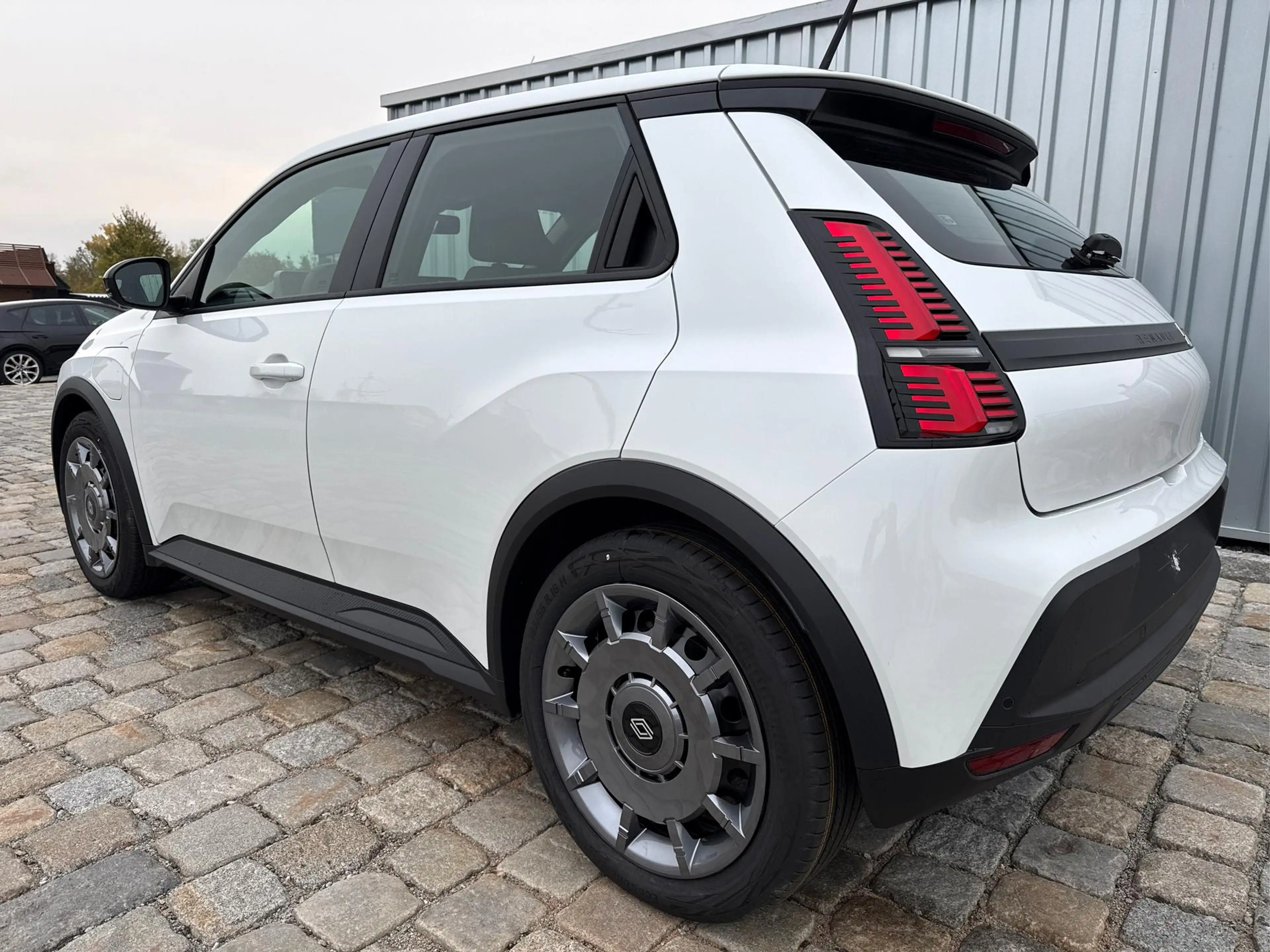 Renault R 5 URBAN RANGE 122PS-Wärmepumpe-USB C-DAB-Tempomat... — photo 3