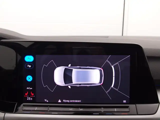Volkswagen Golf view 10