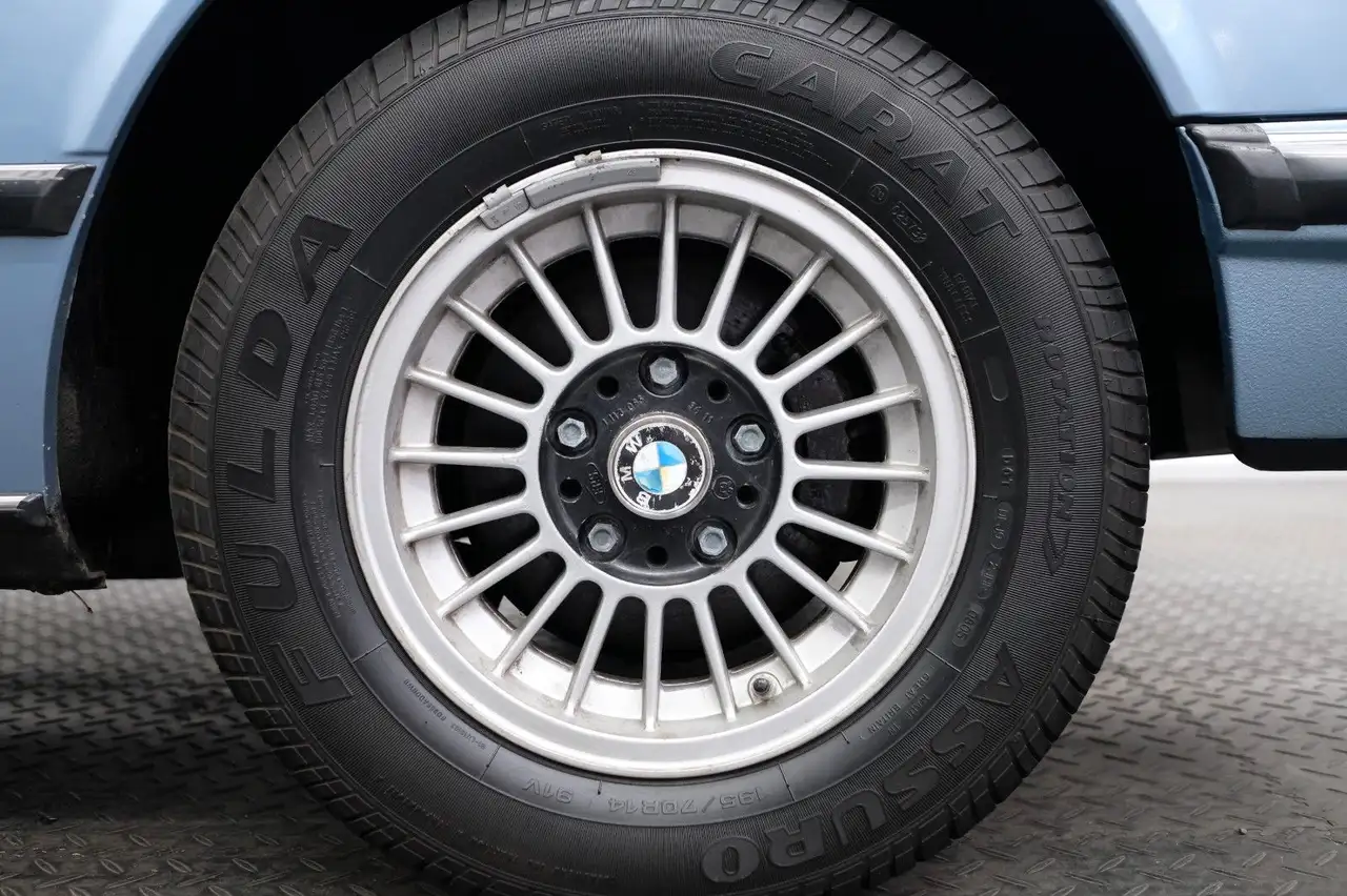 BMW 633 CSI /H-ZULASSUNG/TÜV NEU/WENIG KM, foto 10