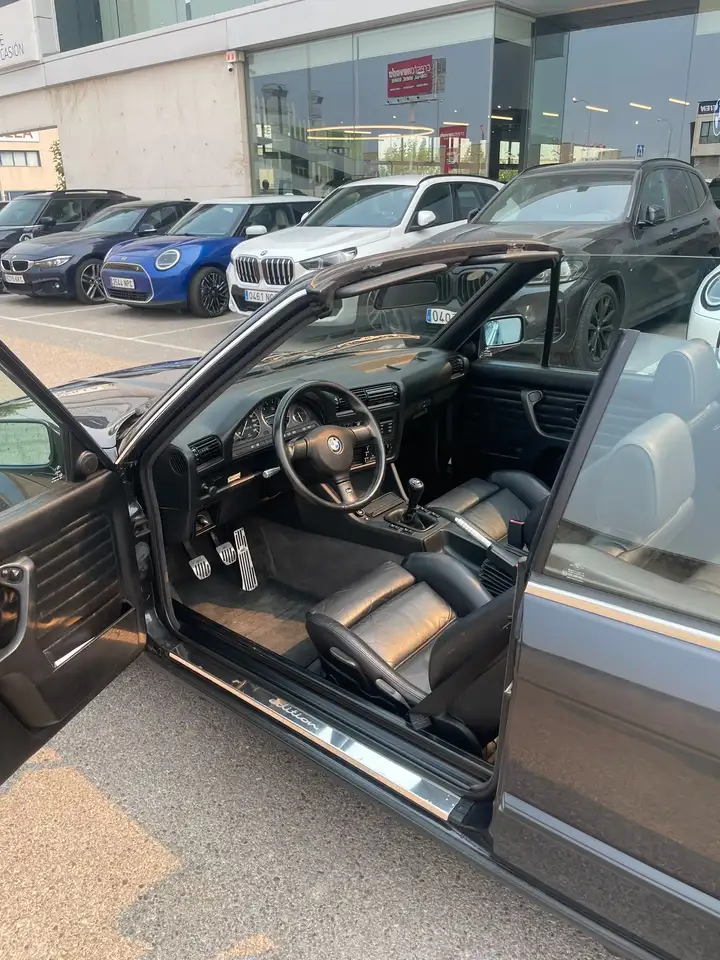 BMW 320i Cabriolet, foto 7
