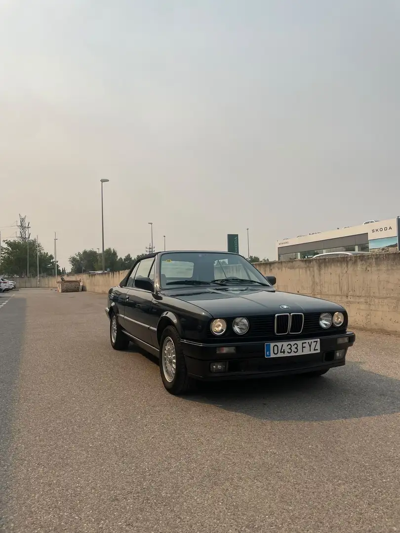 BMW 320 320i Cabriolet - 1
