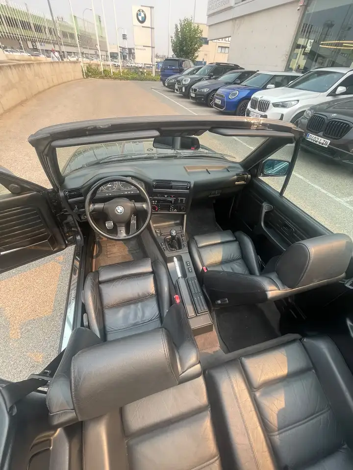 BMW 320i Cabriolet, foto 6