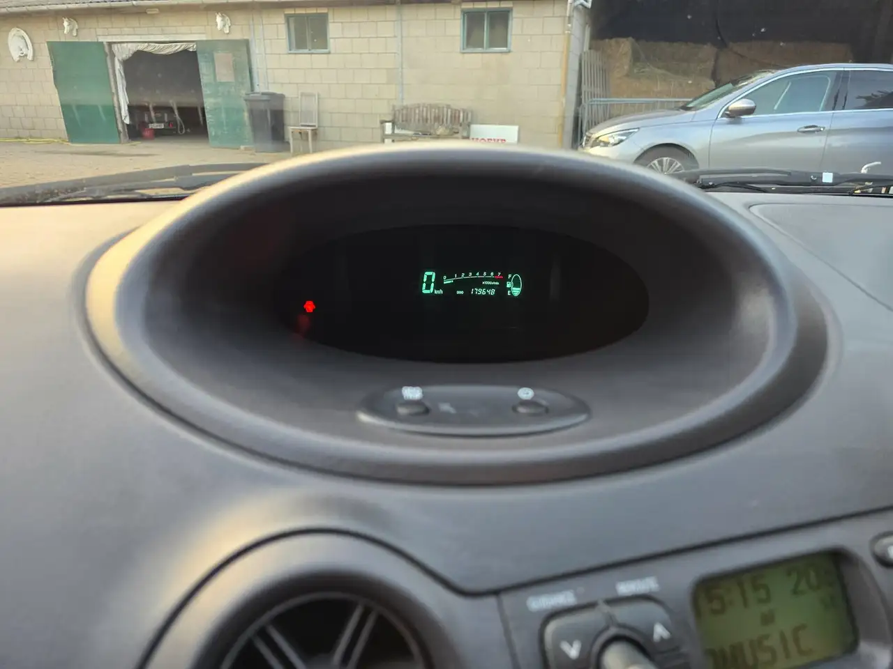 Toyota Yaris 1.3-16V VVT-i Sol AUTOMAAT | Nieuwe APK | NAP, foto 6