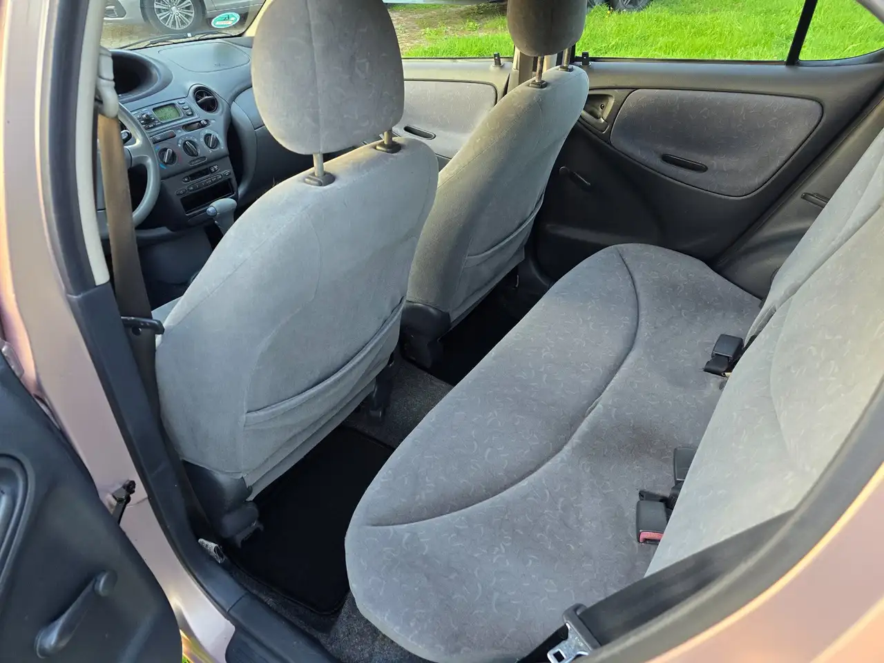 Toyota Yaris 1.3-16V VVT-i Sol AUTOMAAT | Nieuwe APK | NAP, foto 8