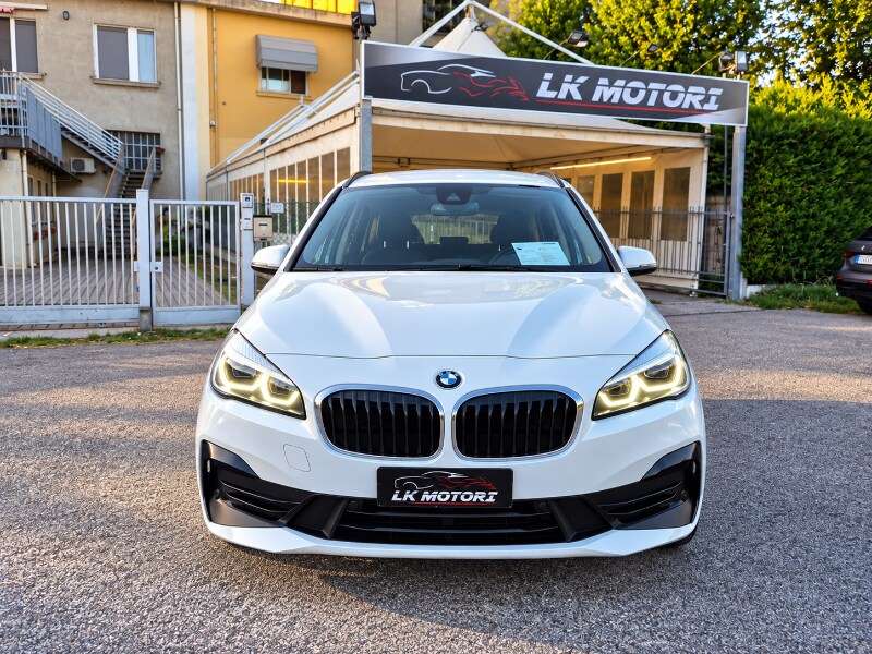 2021 BMW 216