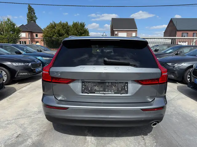 Volvo V60 view 6