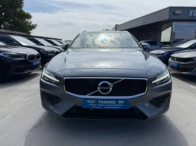 Volvo V60 view 2