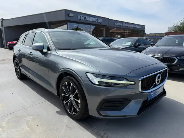 Volvo V60 view 3