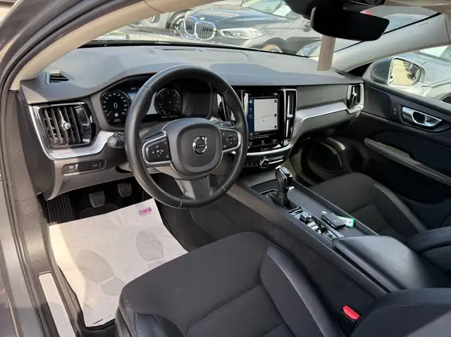 Volvo V60 view 14
