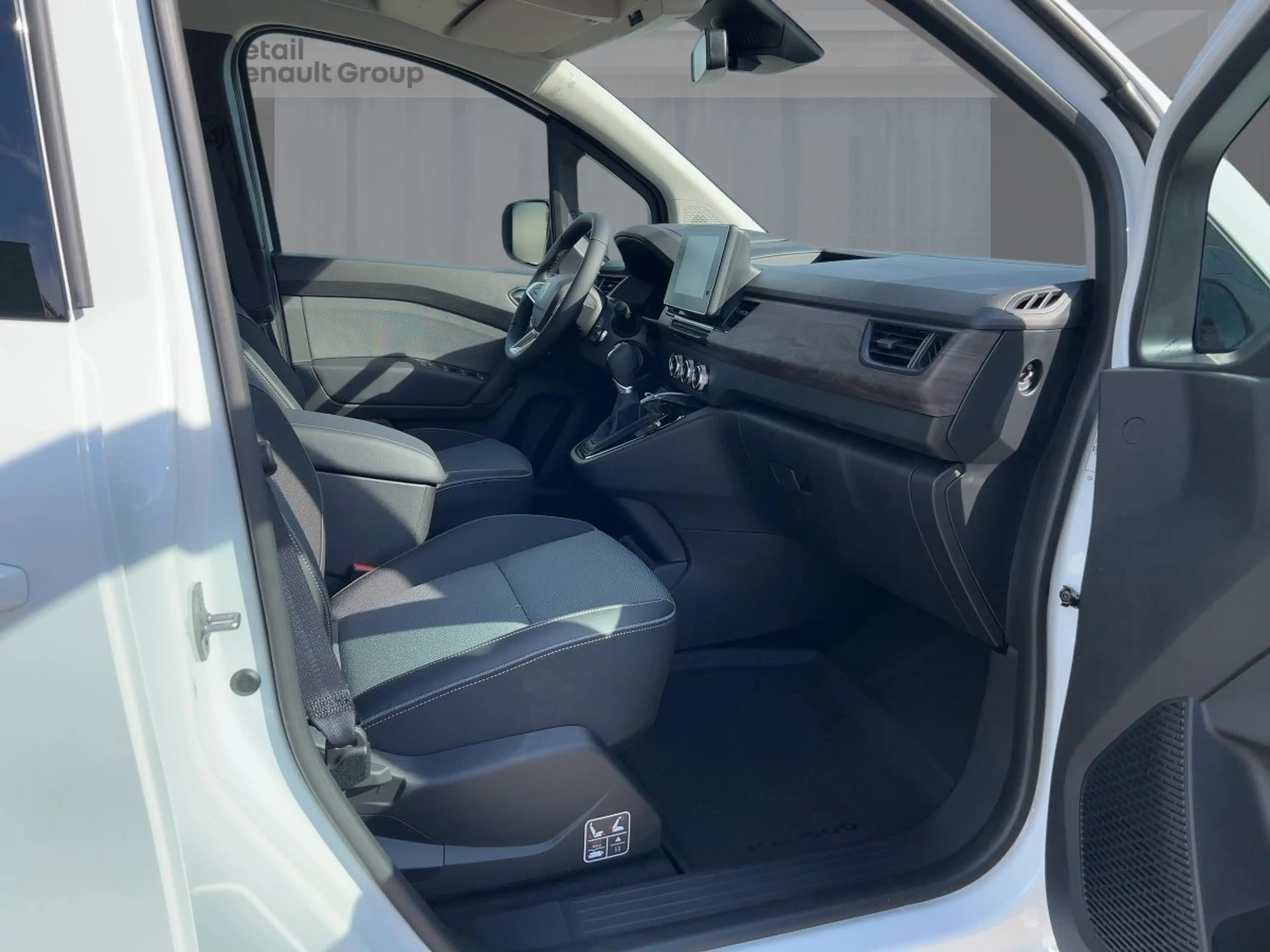 Renault Kangoo PKW TECHNO TCe 130 EDC Apple CarPlay PDC BT — photo 8
