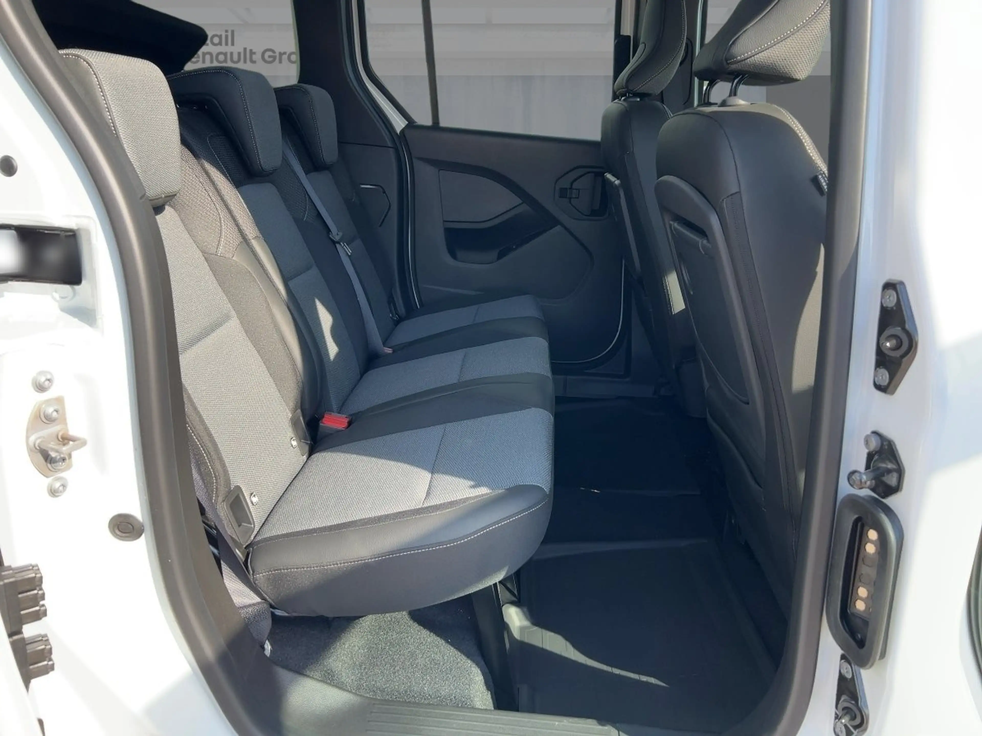 Renault Kangoo PKW TECHNO TCe 130 EDC Apple CarPlay PDC BT — photo 9