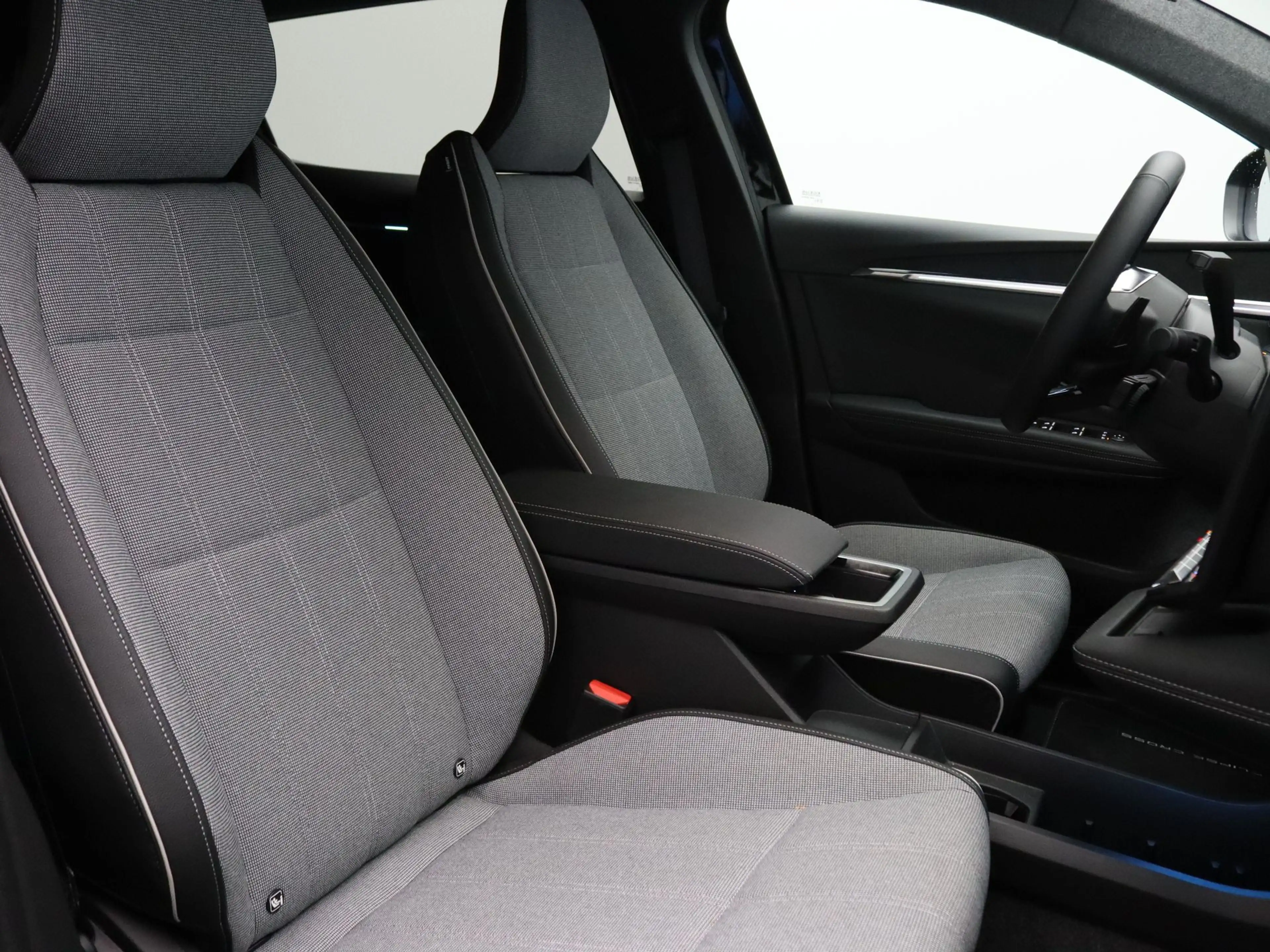 Mitsubishi Eclipse Cross Intense+ 87 kWh Apple Carplay/Android Auto | Clima — photo 36