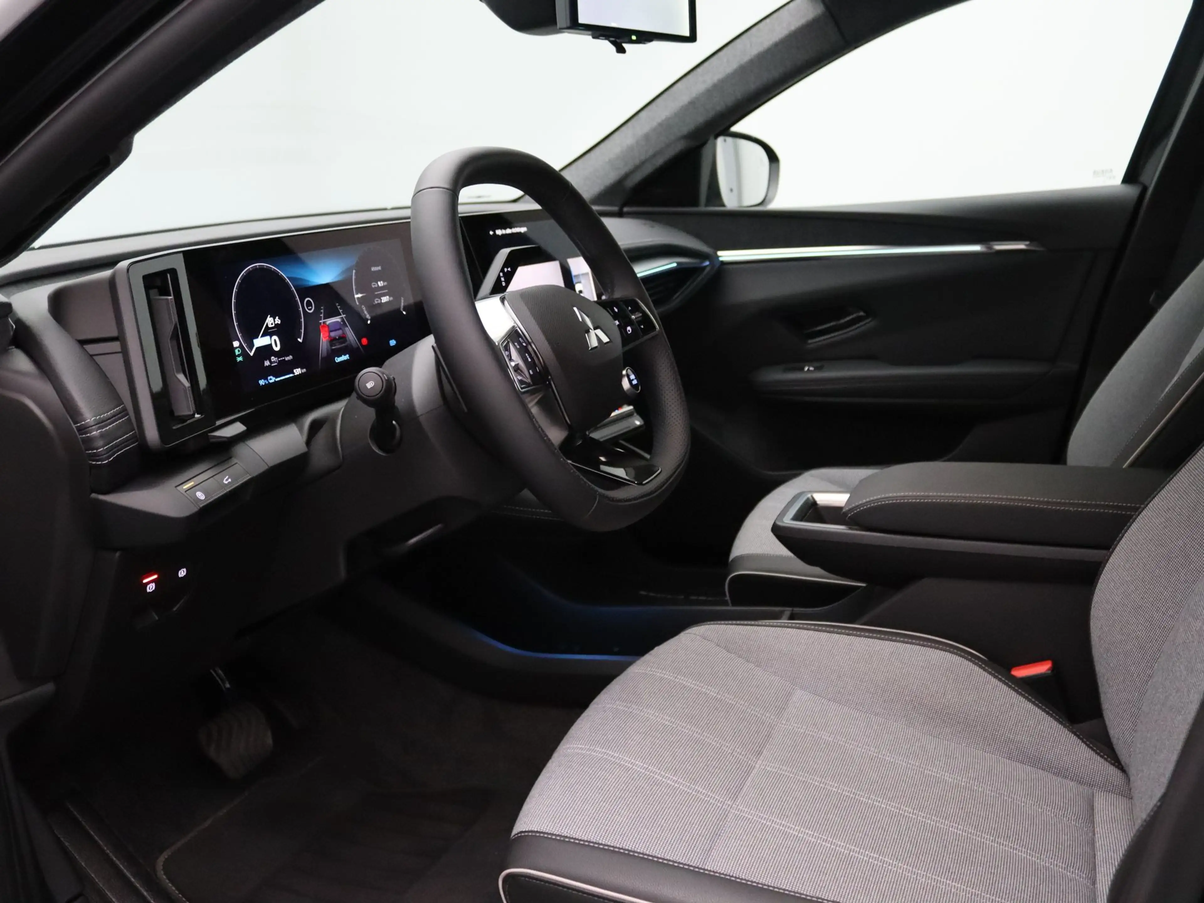 Mitsubishi Eclipse Cross Intense+ 87 kWh Apple Carplay/Android Auto | Clima — photo 3