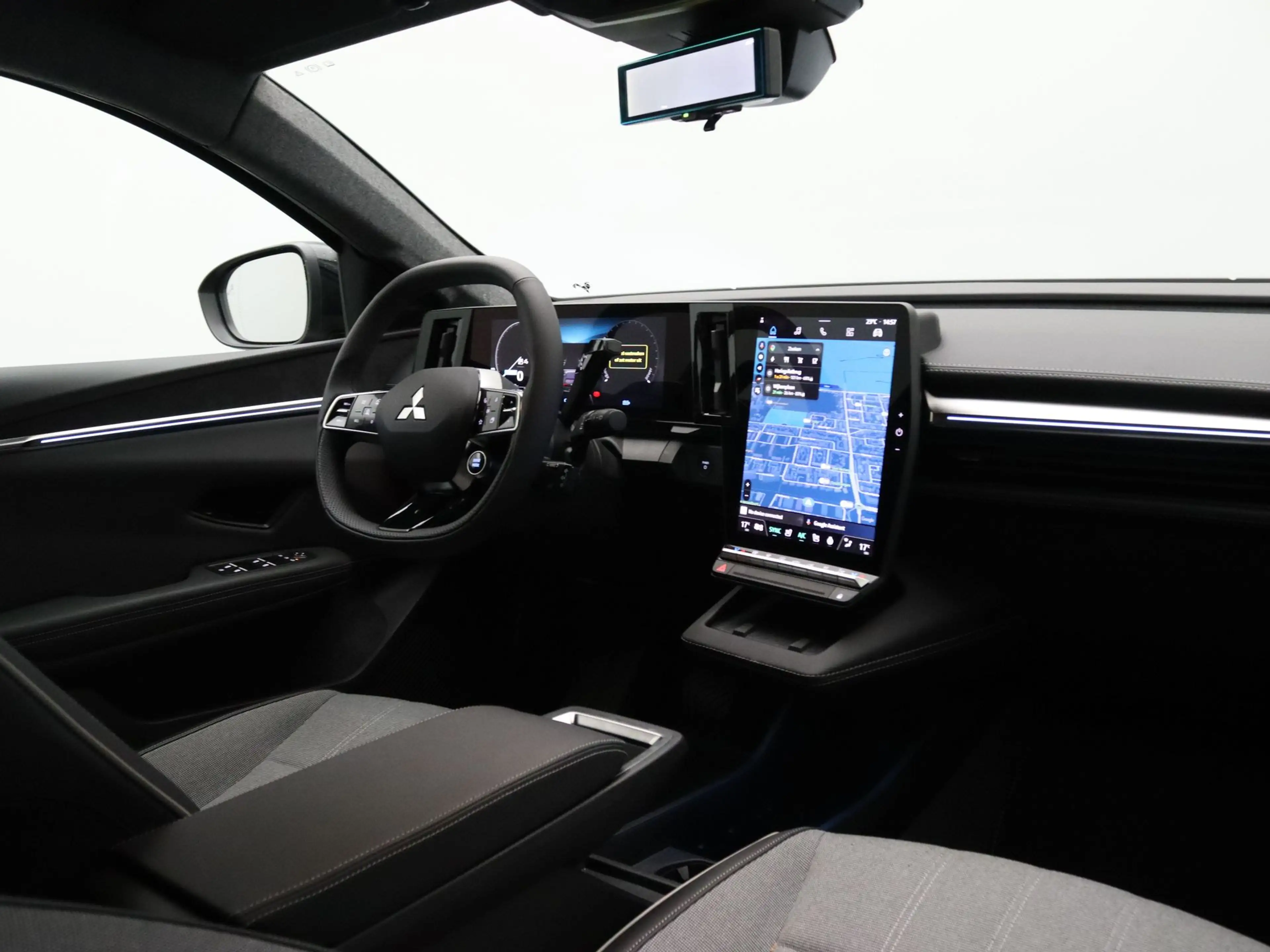 Mitsubishi Eclipse Cross Intense+ 87 kWh Apple Carplay/Android Auto | Clima — photo 35