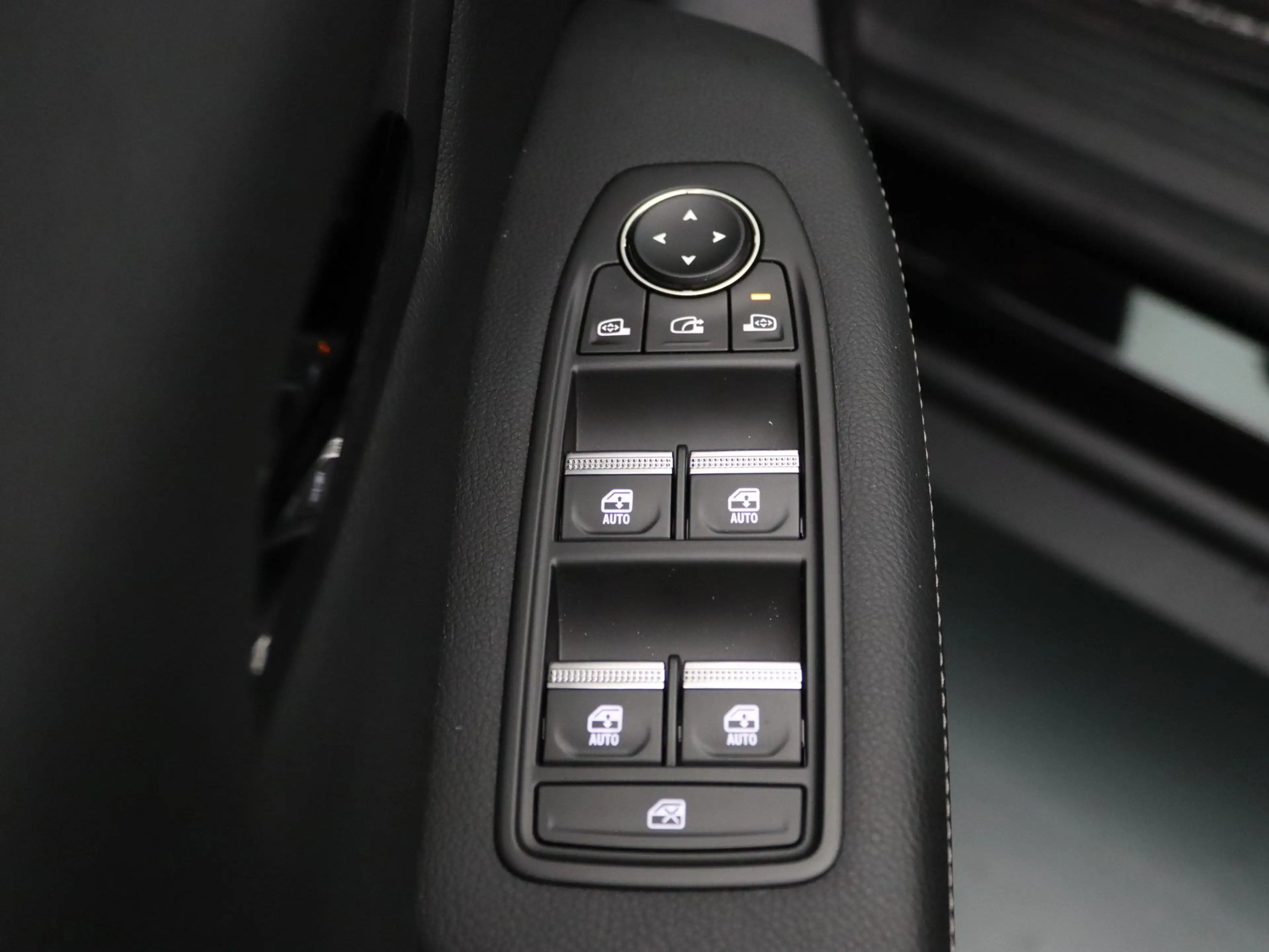 Mitsubishi Eclipse Cross Intense+ 87 kWh Apple Carplay/Android Auto | Clima — photo 29