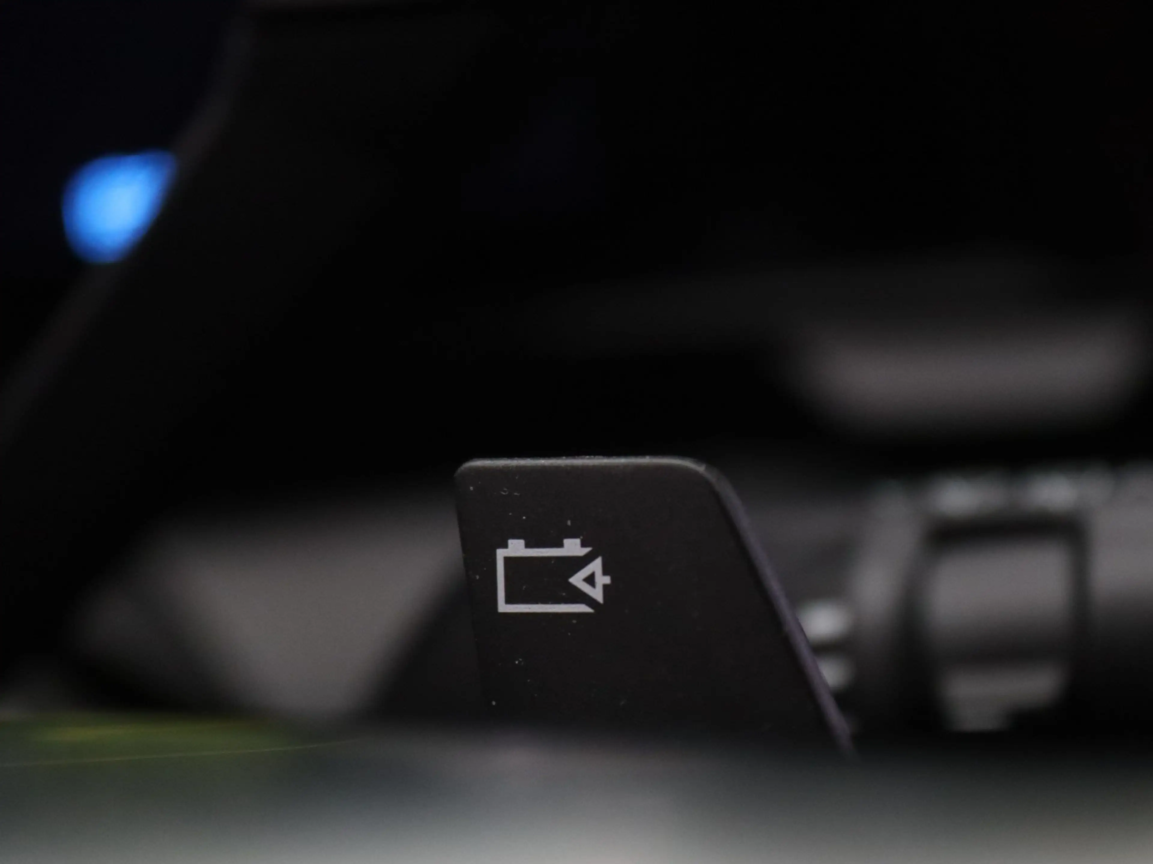 Mitsubishi Eclipse Cross Intense+ 87 kWh Apple Carplay/Android Auto | Clima — photo 27