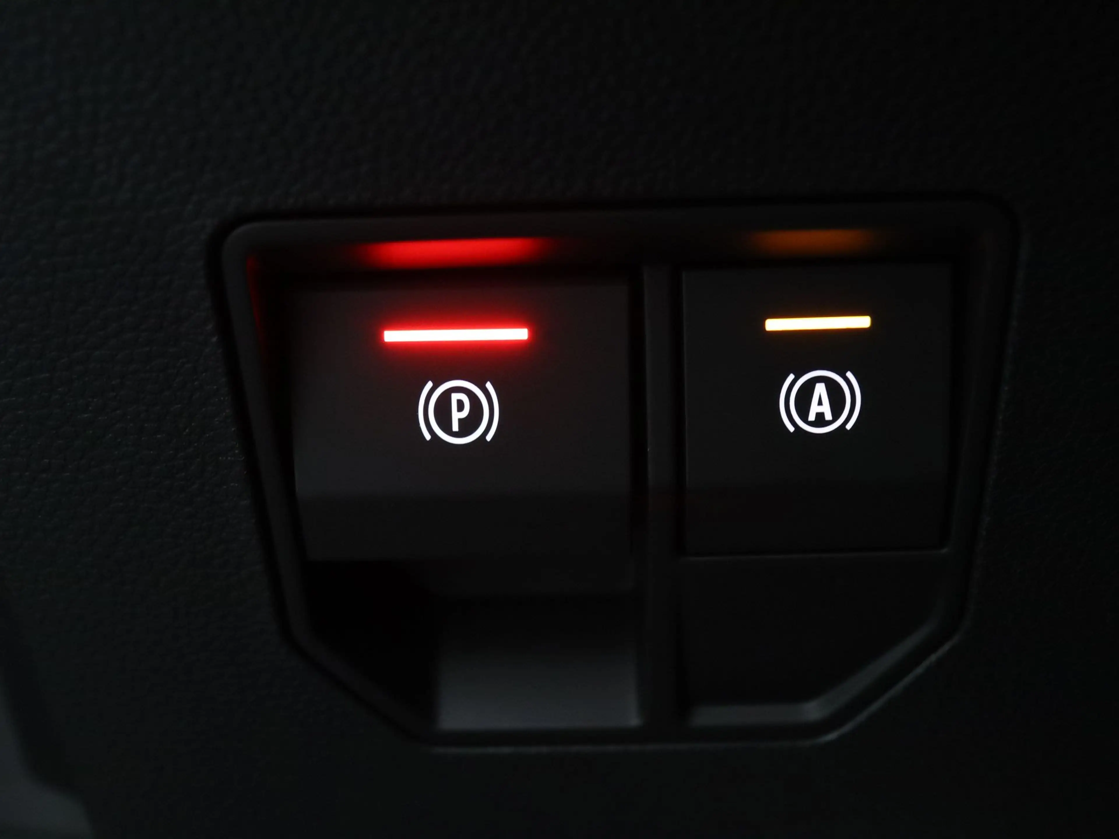 Mitsubishi Eclipse Cross Intense+ 87 kWh Apple Carplay/Android Auto | Clima — photo 21