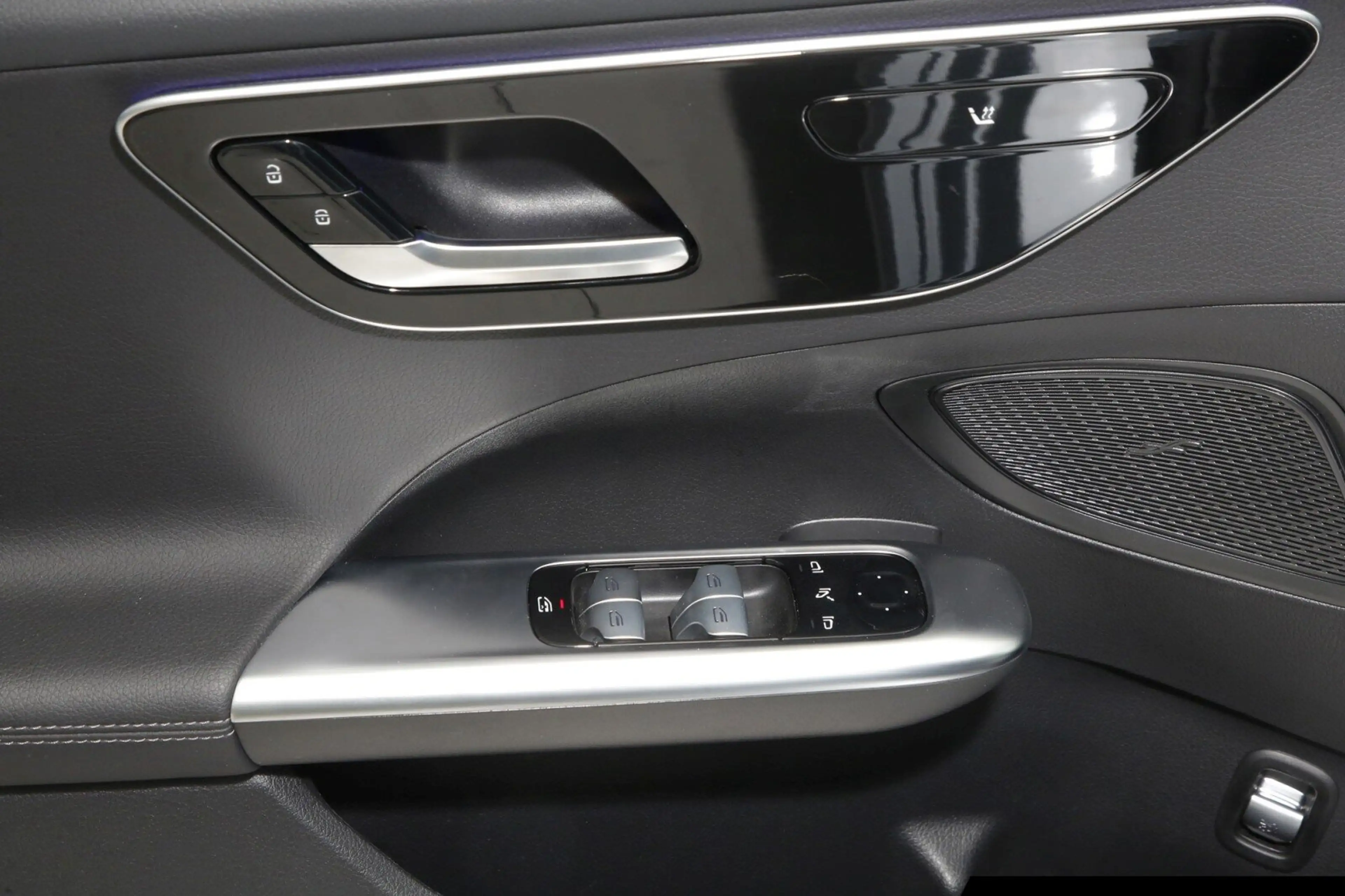 Mercedes-Benz C 180 C 180 T Avantgarde 9G/Totw./LED/AHK/Kamera — photo 14