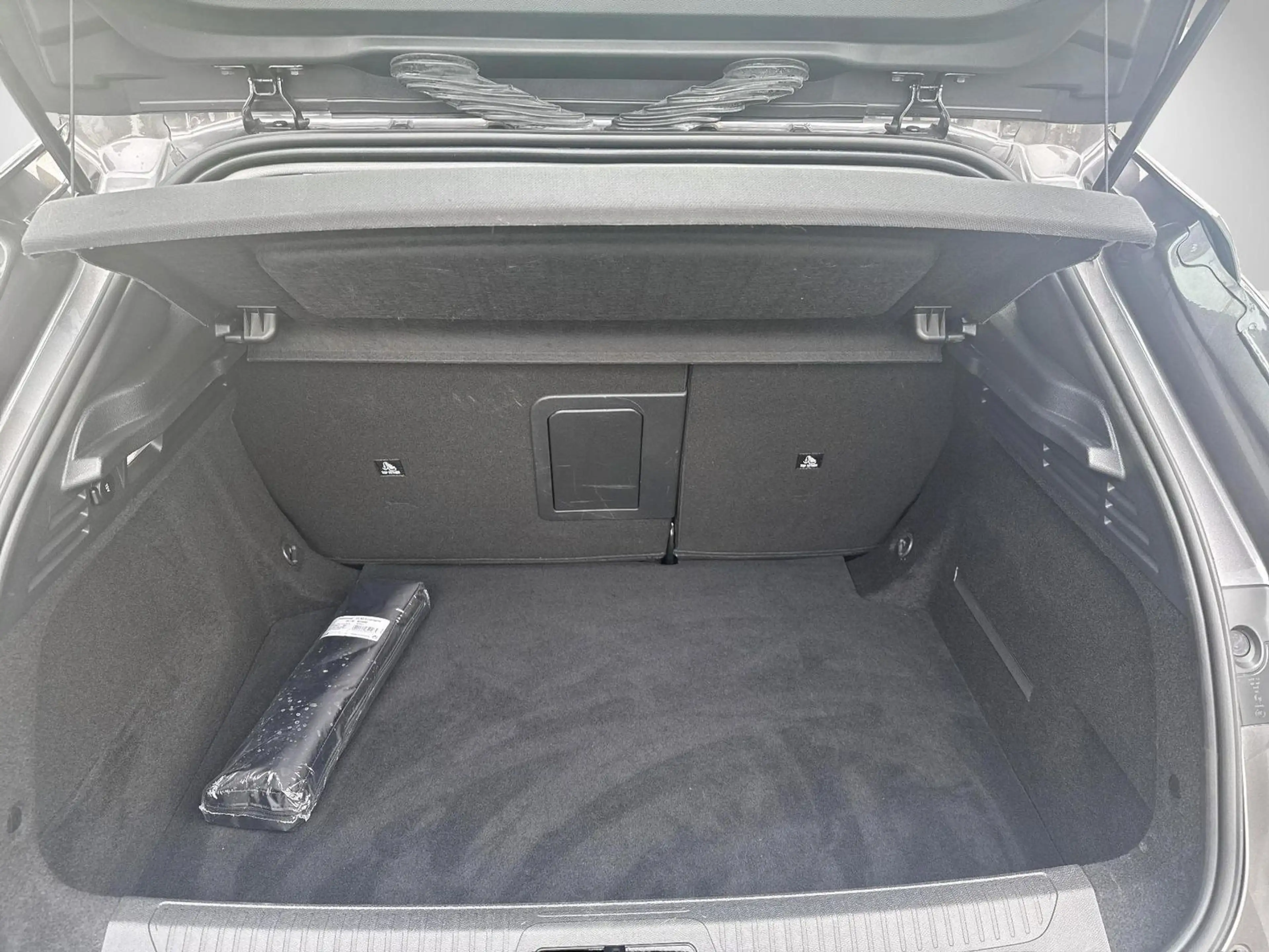 DS Automobiles DS 4 Trocadero 130PS Automatik Rückfahrkamera — photo 5