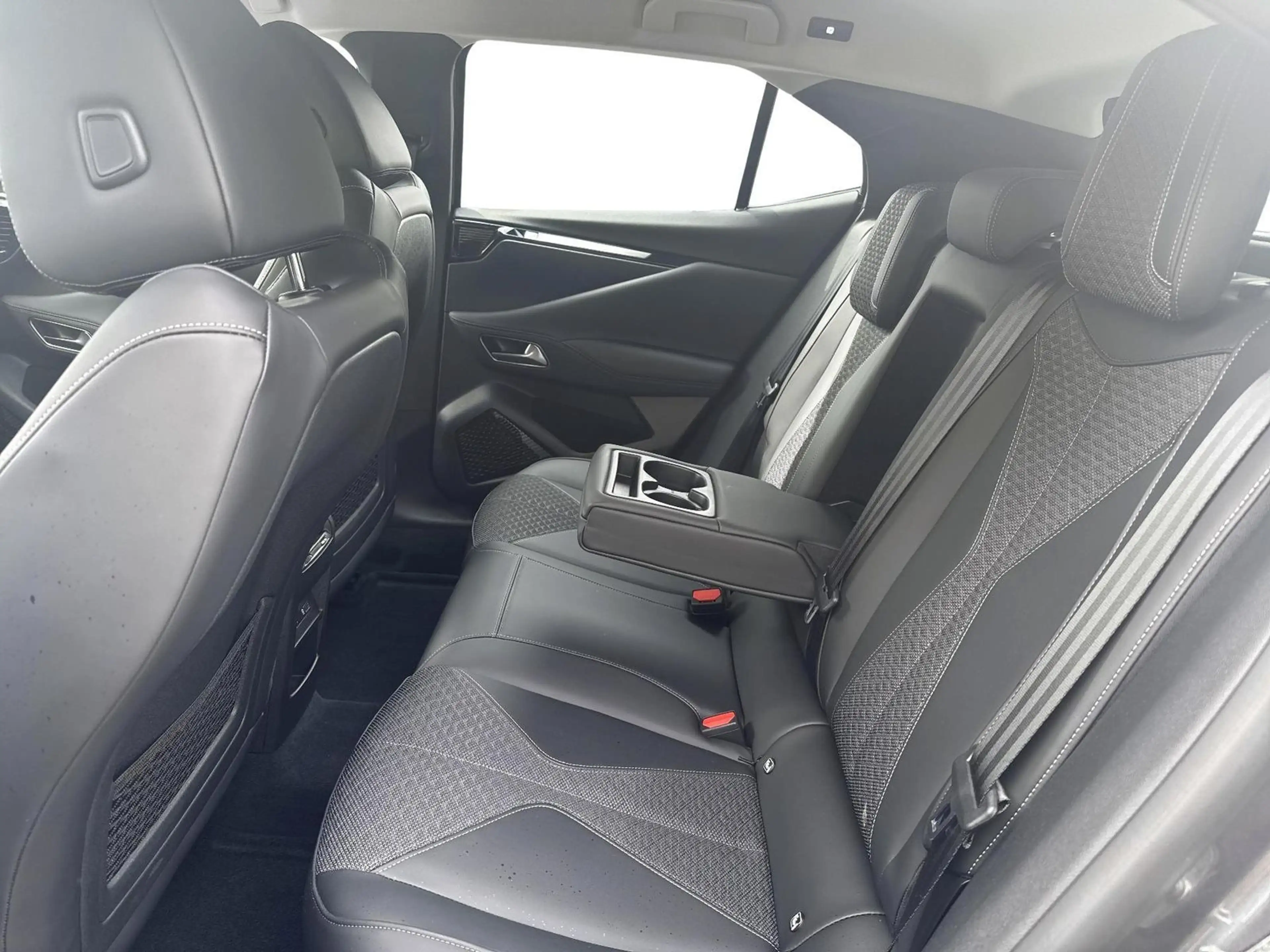 DS Automobiles DS 4 Trocadero 130PS Automatik Rückfahrkamera — photo 8