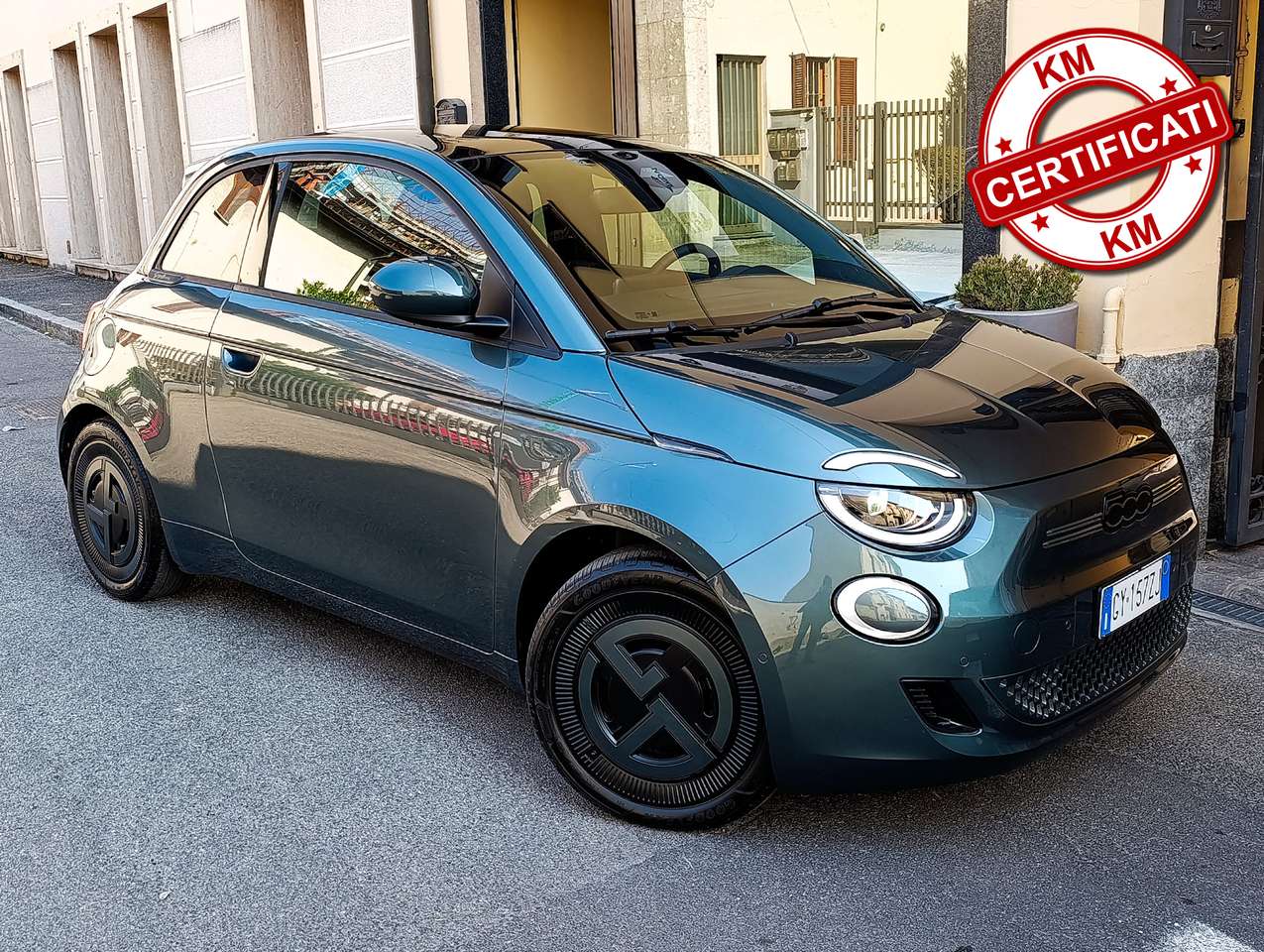 Fiat 500e 42 kWh Giorgio Armani Limited Edition