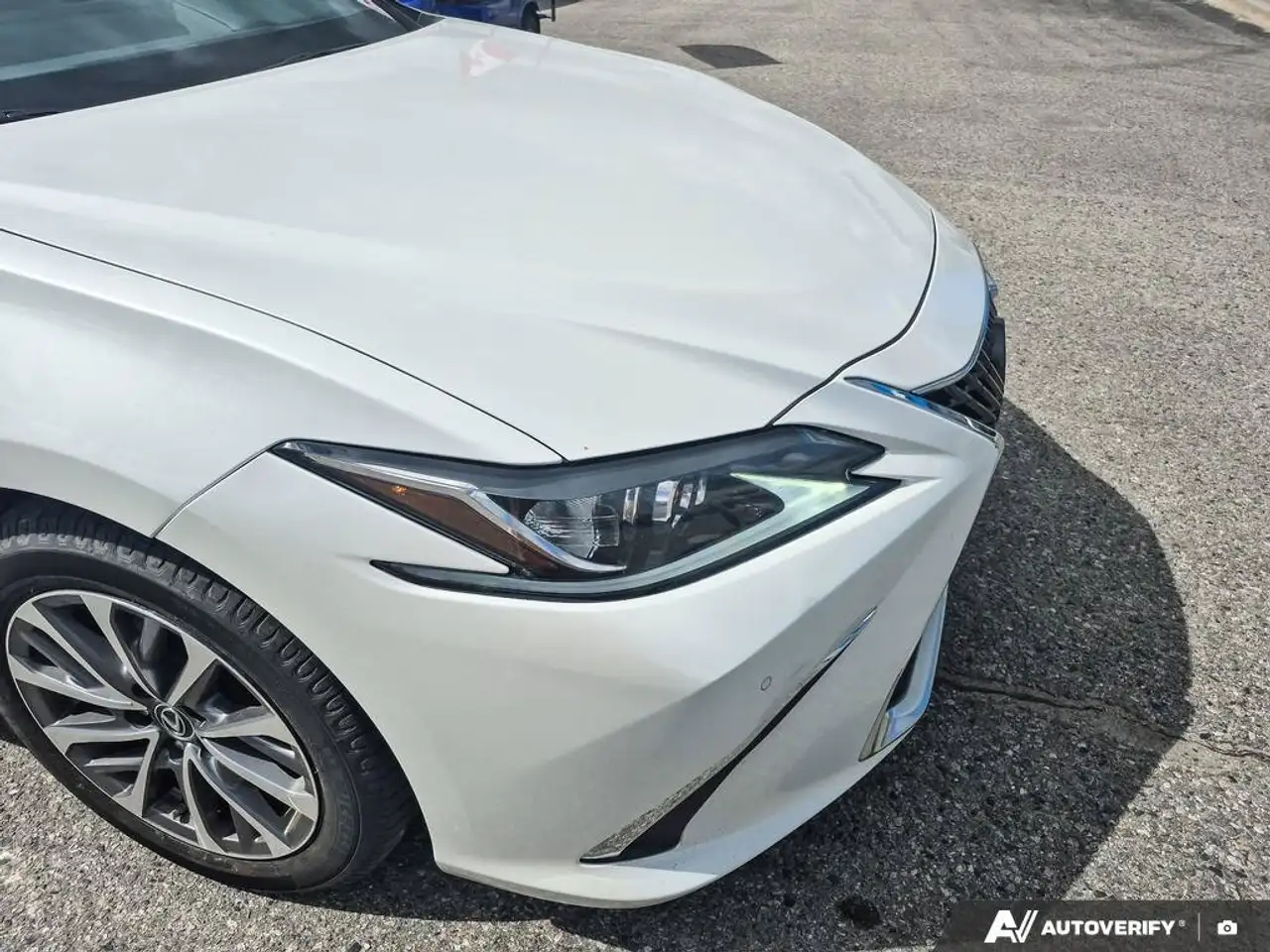 Lexus ES photo Lexus ES