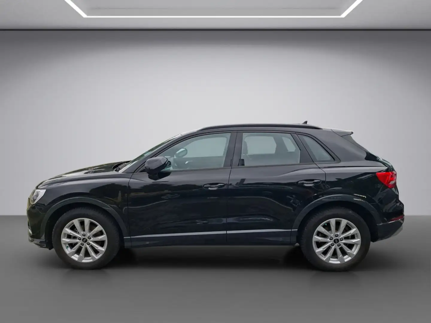 Audi Q3 35 TFSI 1.5 110kW advanced, Soundsystem, Kamera Schwarz - 2