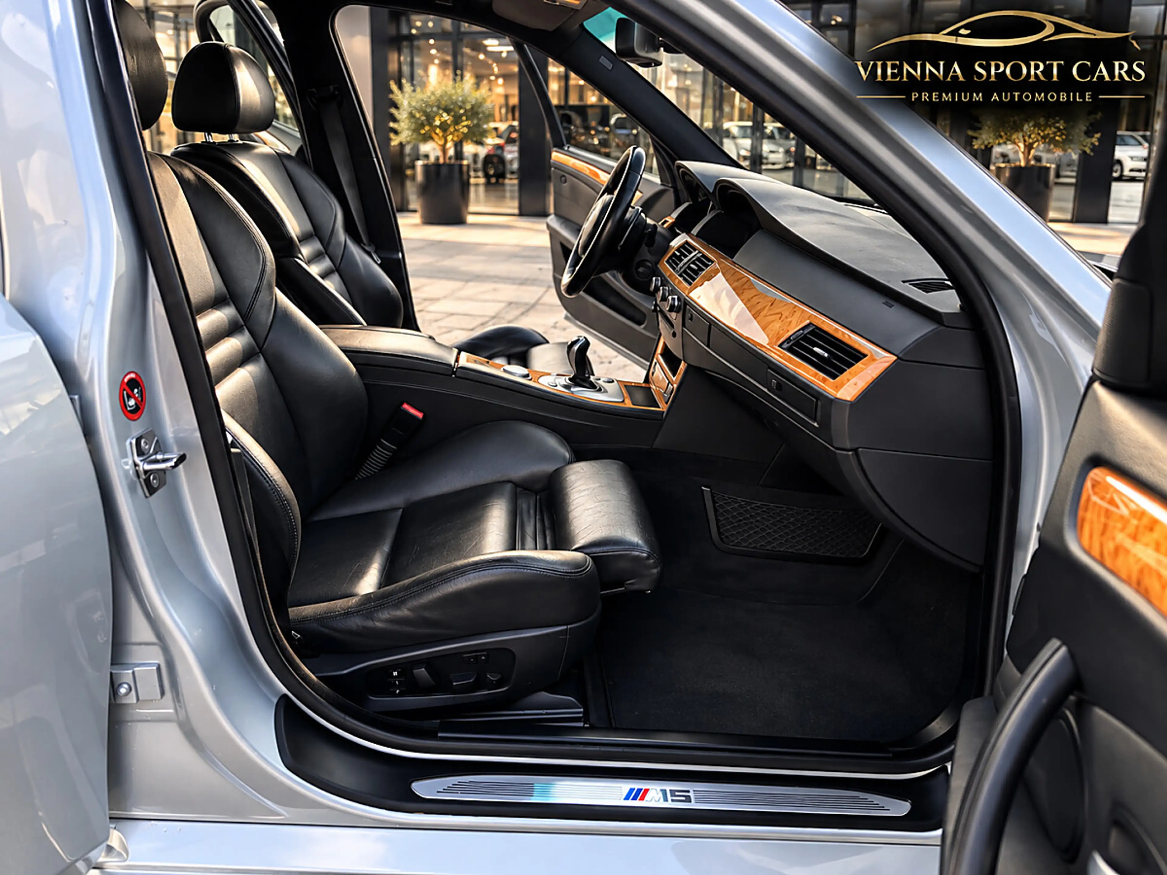 BMW M5 E60 V10 SMG*FACELIFT*Ö-AUSLIEFERUNG* — photo 11