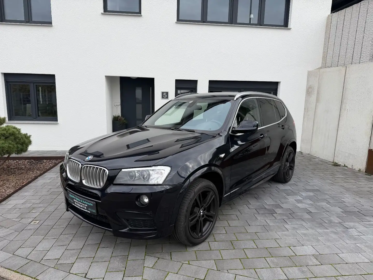 BMW X3 xDrive 35 d M-Paket/1.Hand/AHK Schwarz - 1