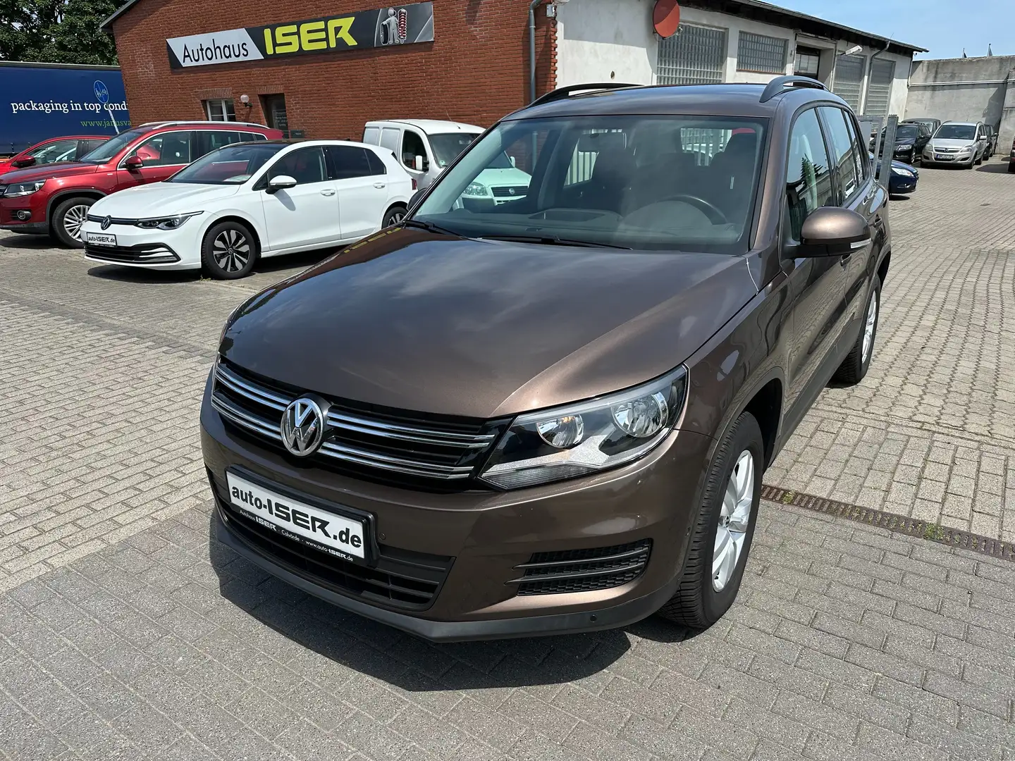 Volkswagen Tiguan Trend & Fun AHK, Klima, PDC Braun - 1