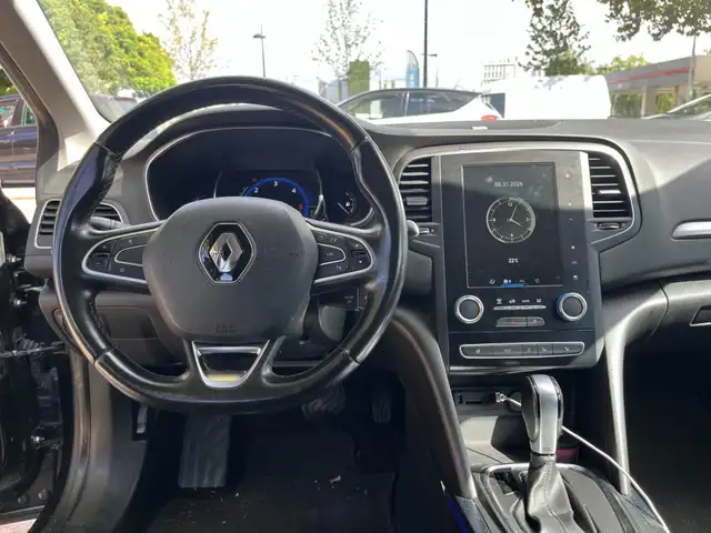 Renault Megane view 8